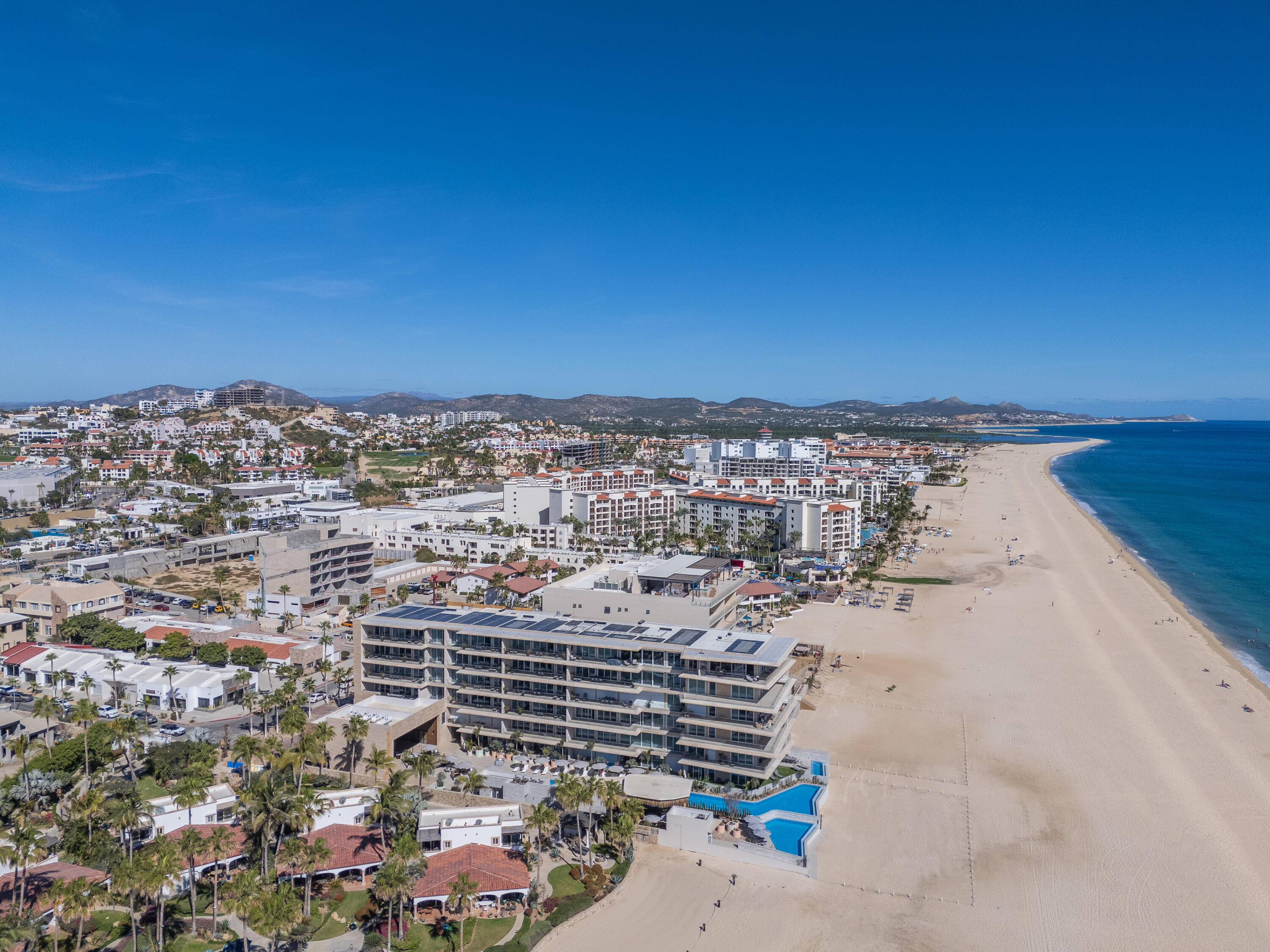 Oceanfront Condo, Albaluz
