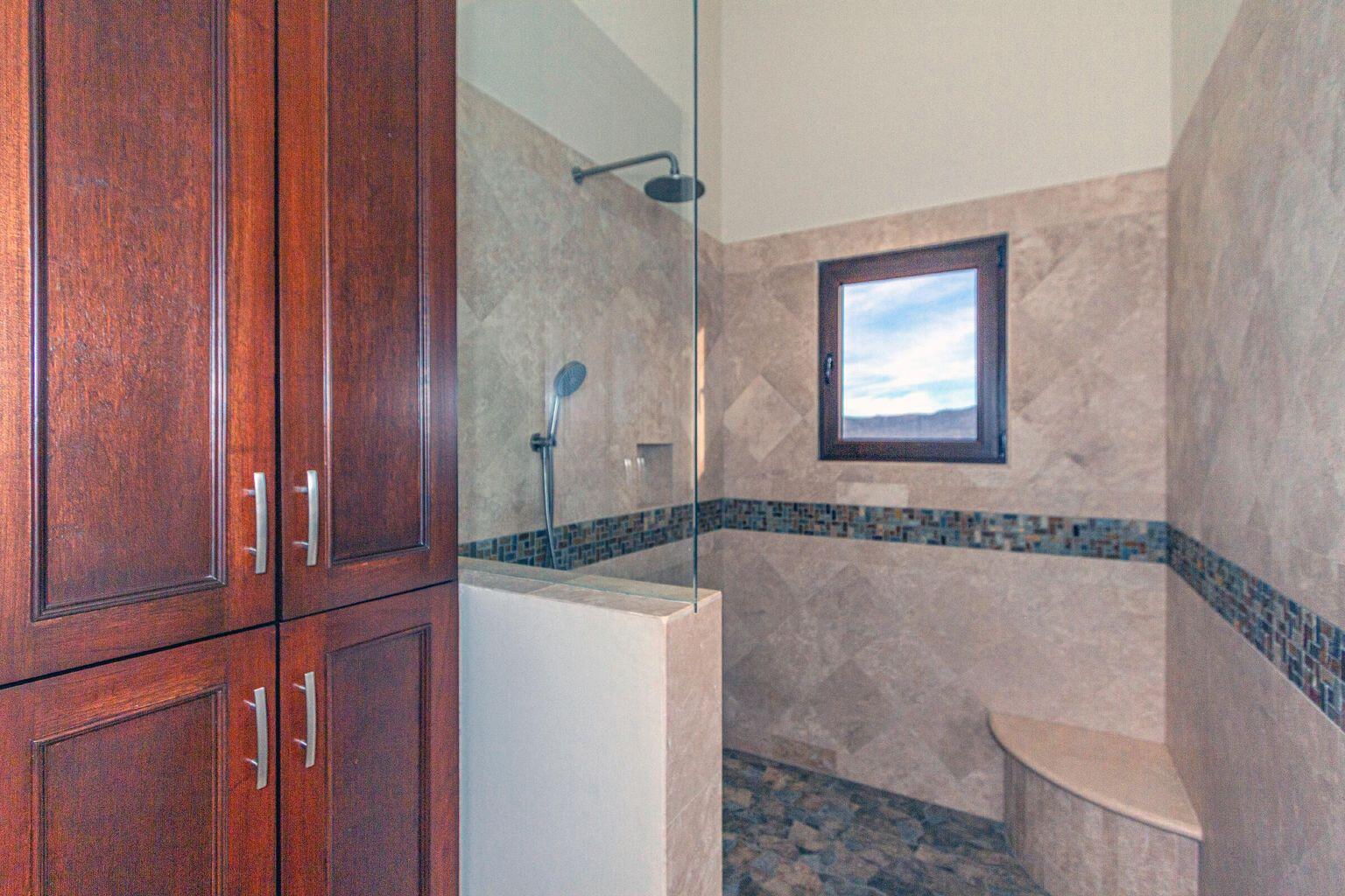 Paseo de Migrino, Casa Paz