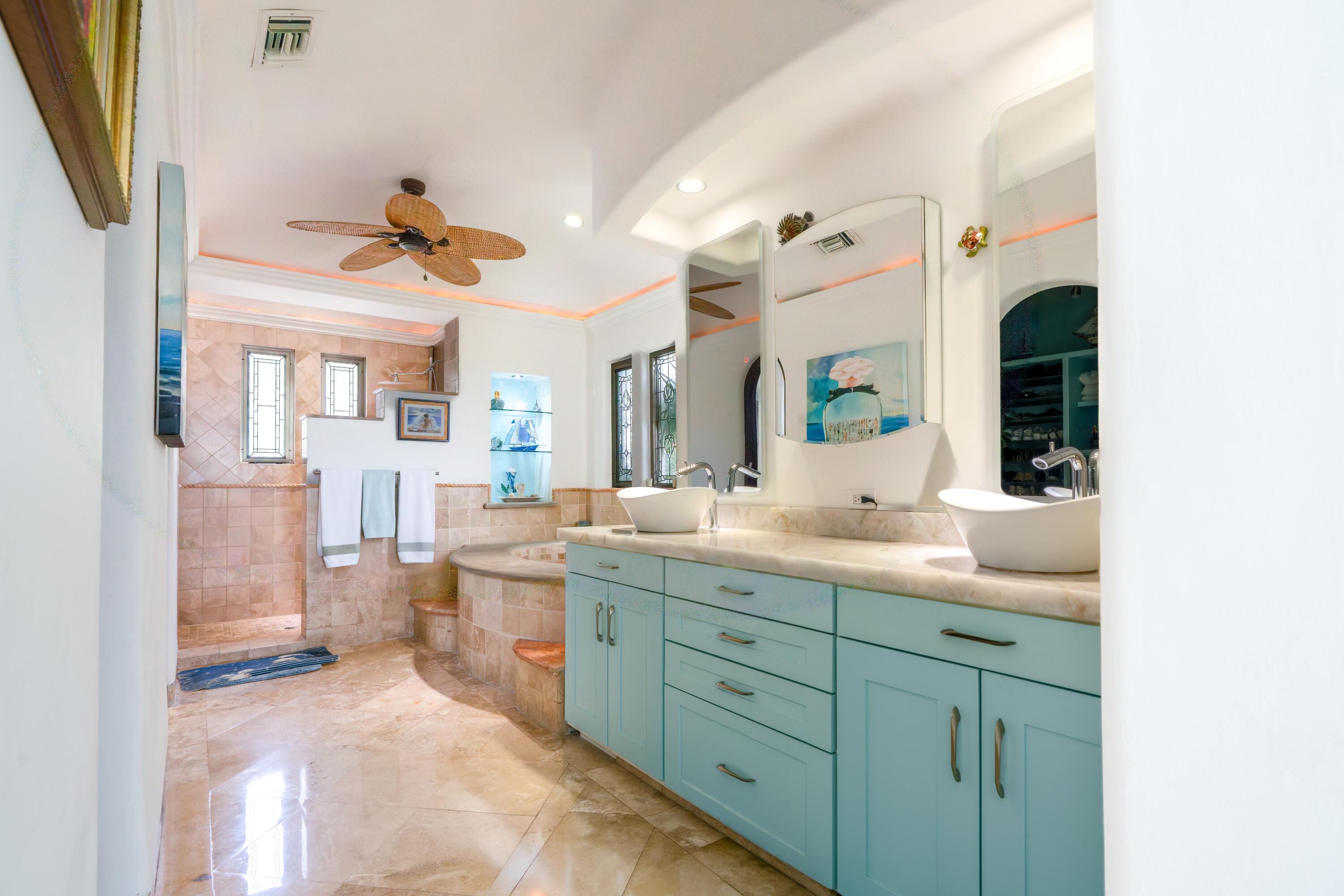 Casa Azul, Calle Privada de Alazan