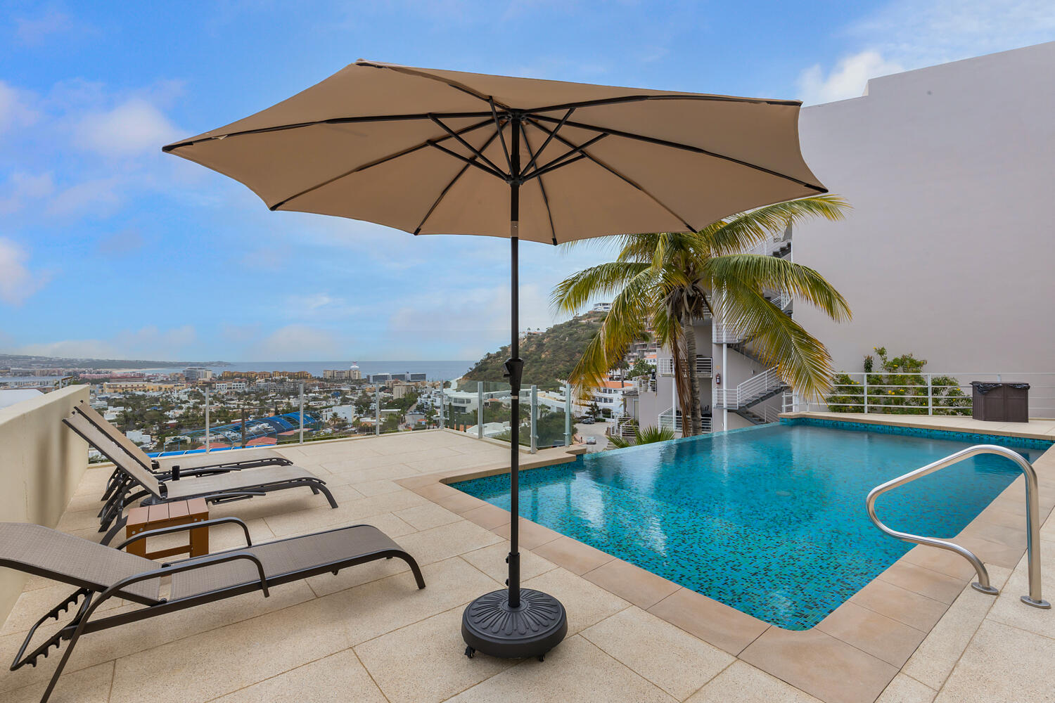 701 Camino bonito oriente, BLUE BAY PLUS