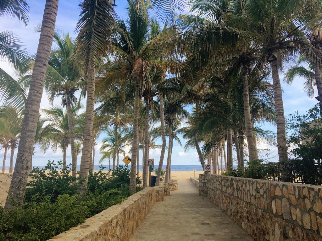 701 Camino bonito oriente, BLUE BAY PLUS