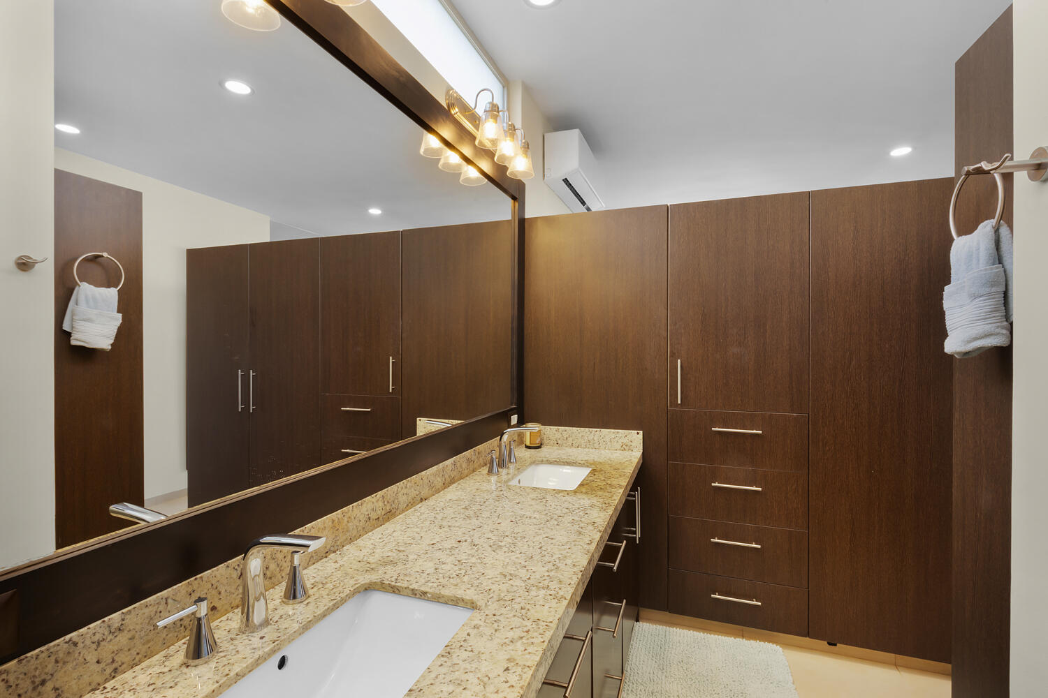 701 Camino bonito oriente, BLUE BAY PLUS