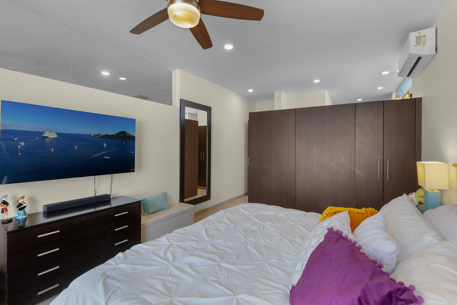 701 Camino bonito oriente, BLUE BAY PLUS