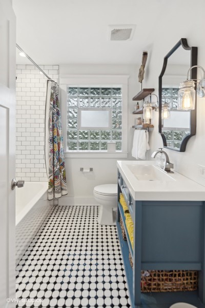 10807 S Depot Street