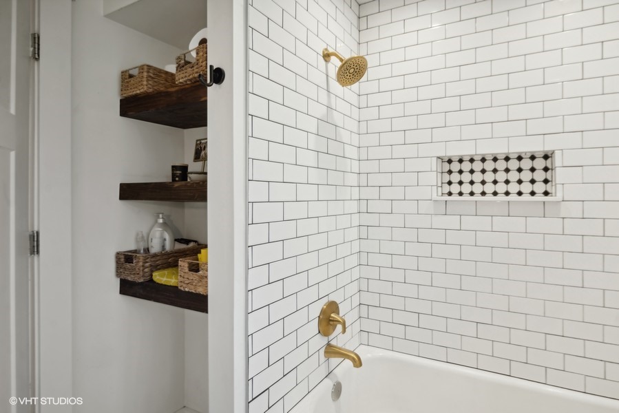 10807 S Depot Street