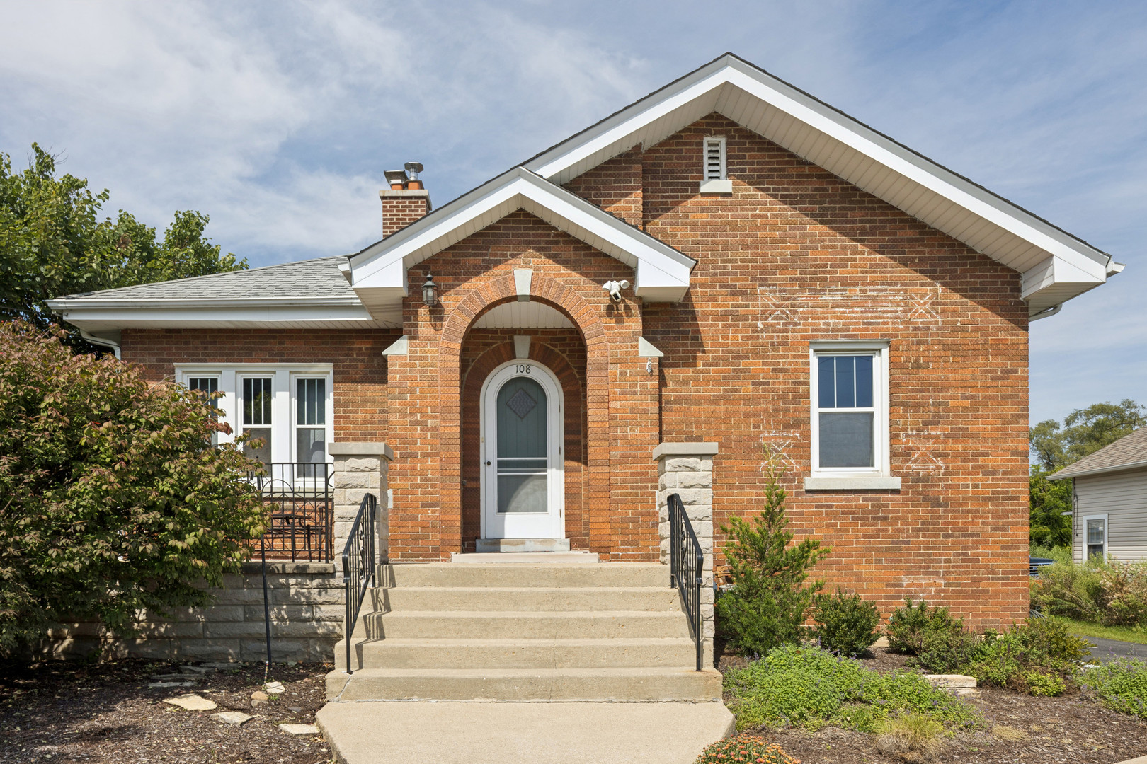 108 W Naperville Road