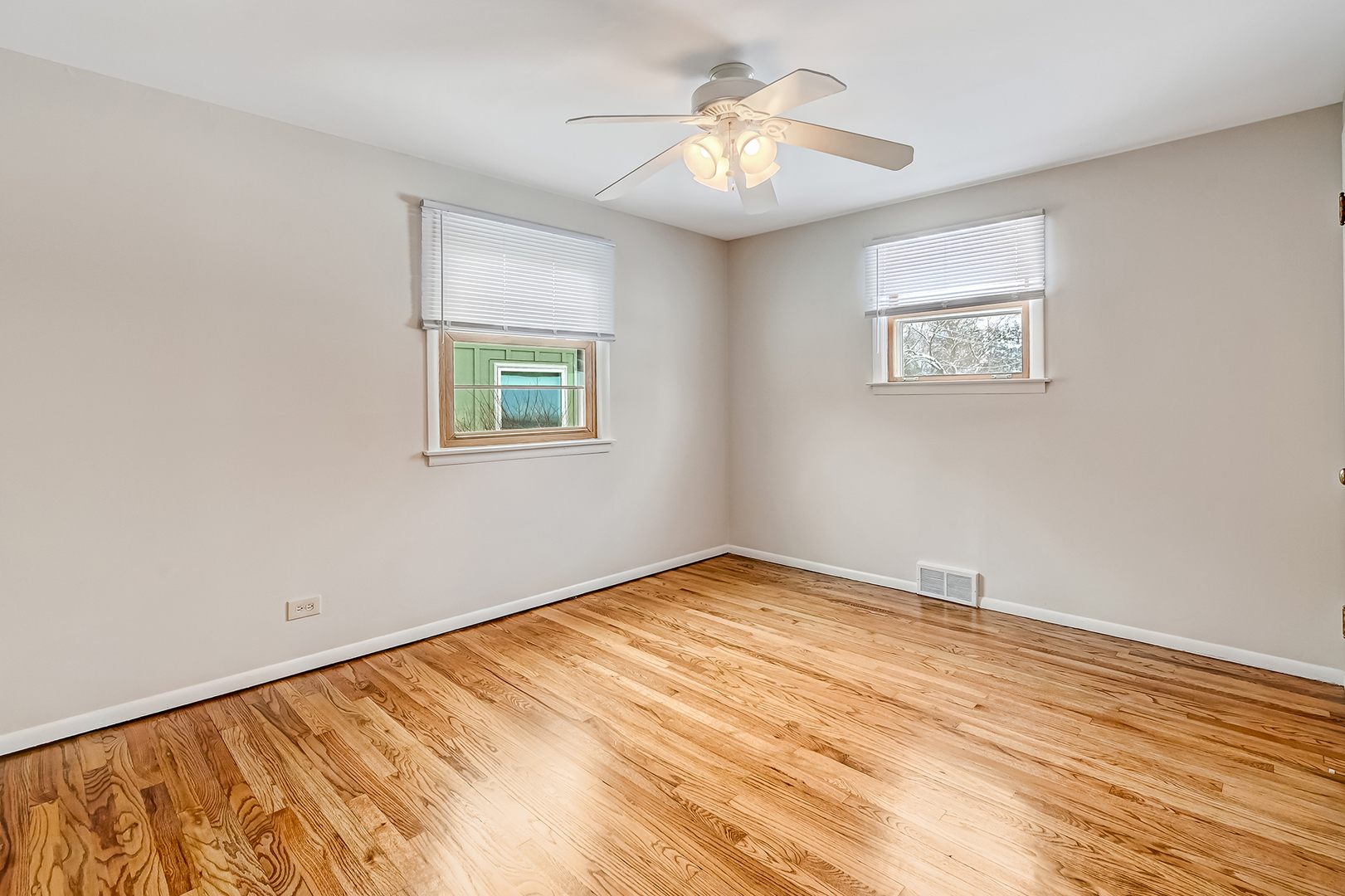 214 WOODSTOCK Avenue