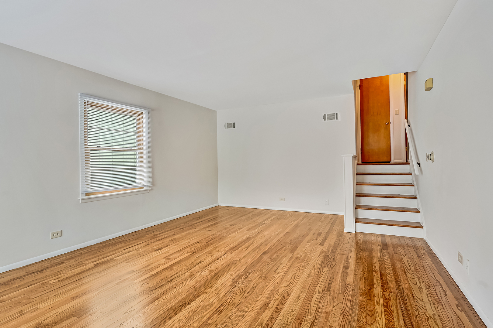 214 WOODSTOCK Avenue