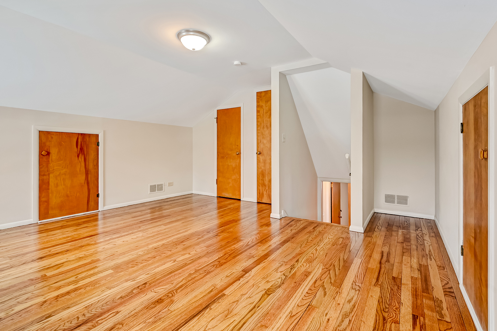 214 WOODSTOCK Avenue