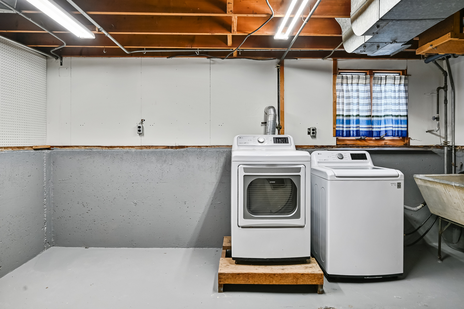 214 WOODSTOCK Avenue