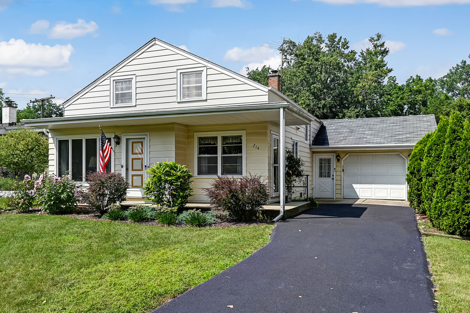 214 WOODSTOCK Avenue