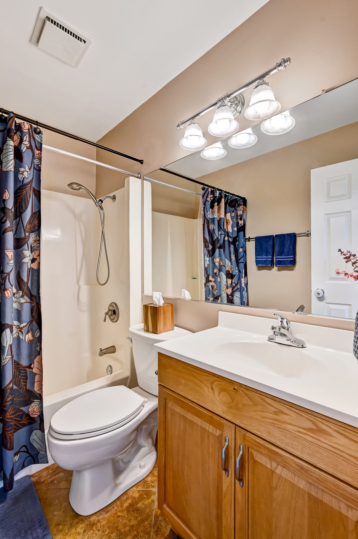 7000 Barrington Court Unit: 204