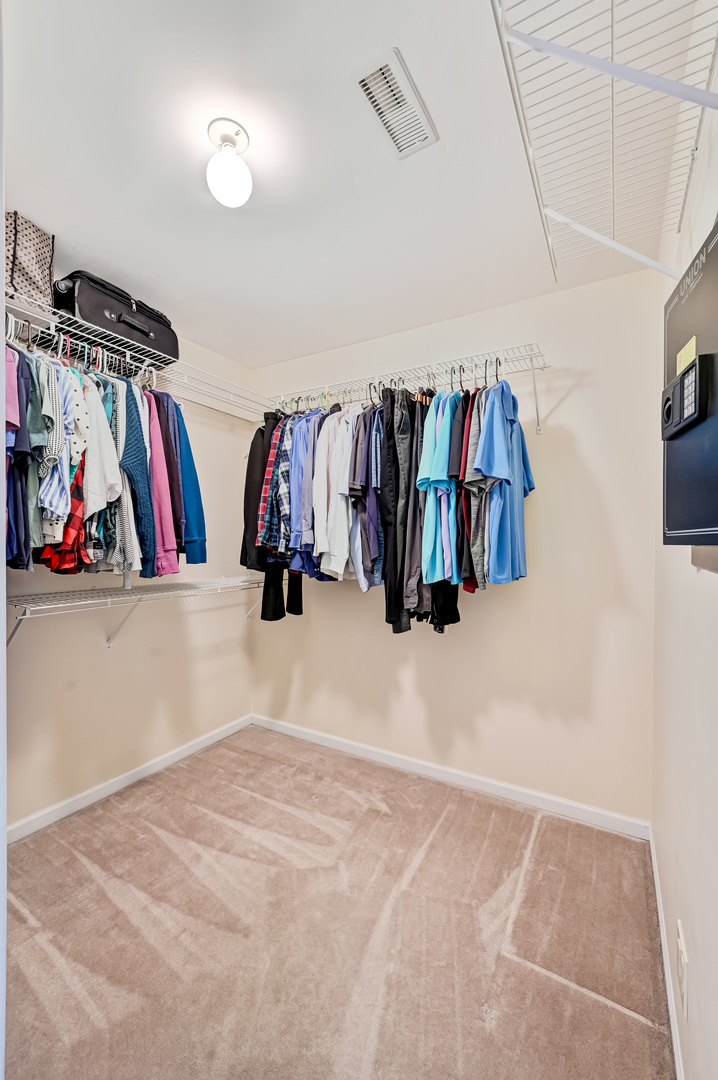 7000 Barrington Court Unit: 204