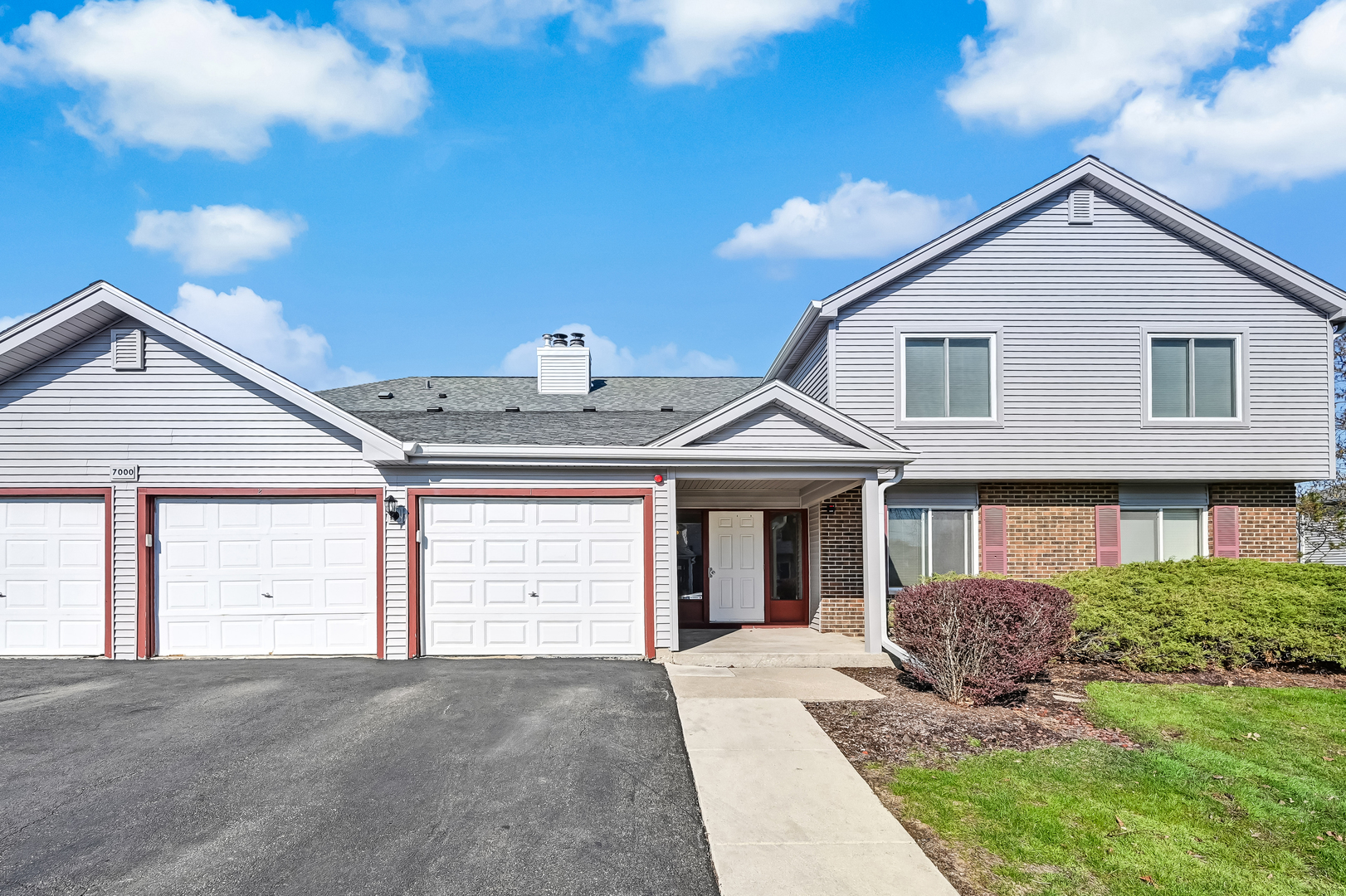 7000 Barrington Court Unit: 204