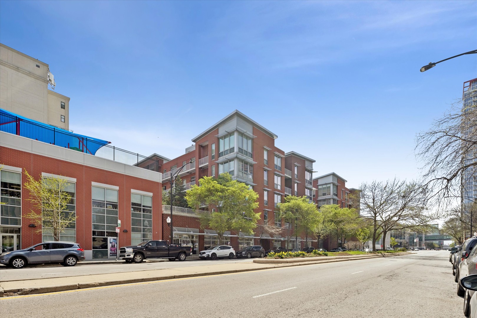 2025 S Indiana Avenue Unit: 209