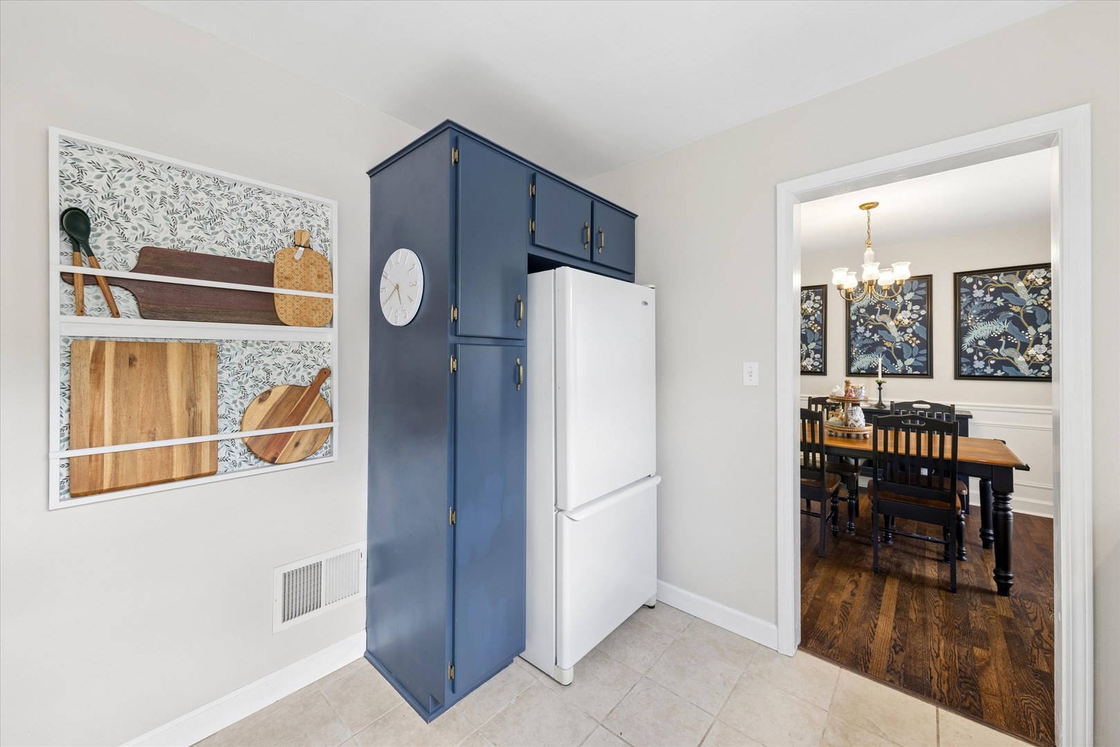 842 Forest Road