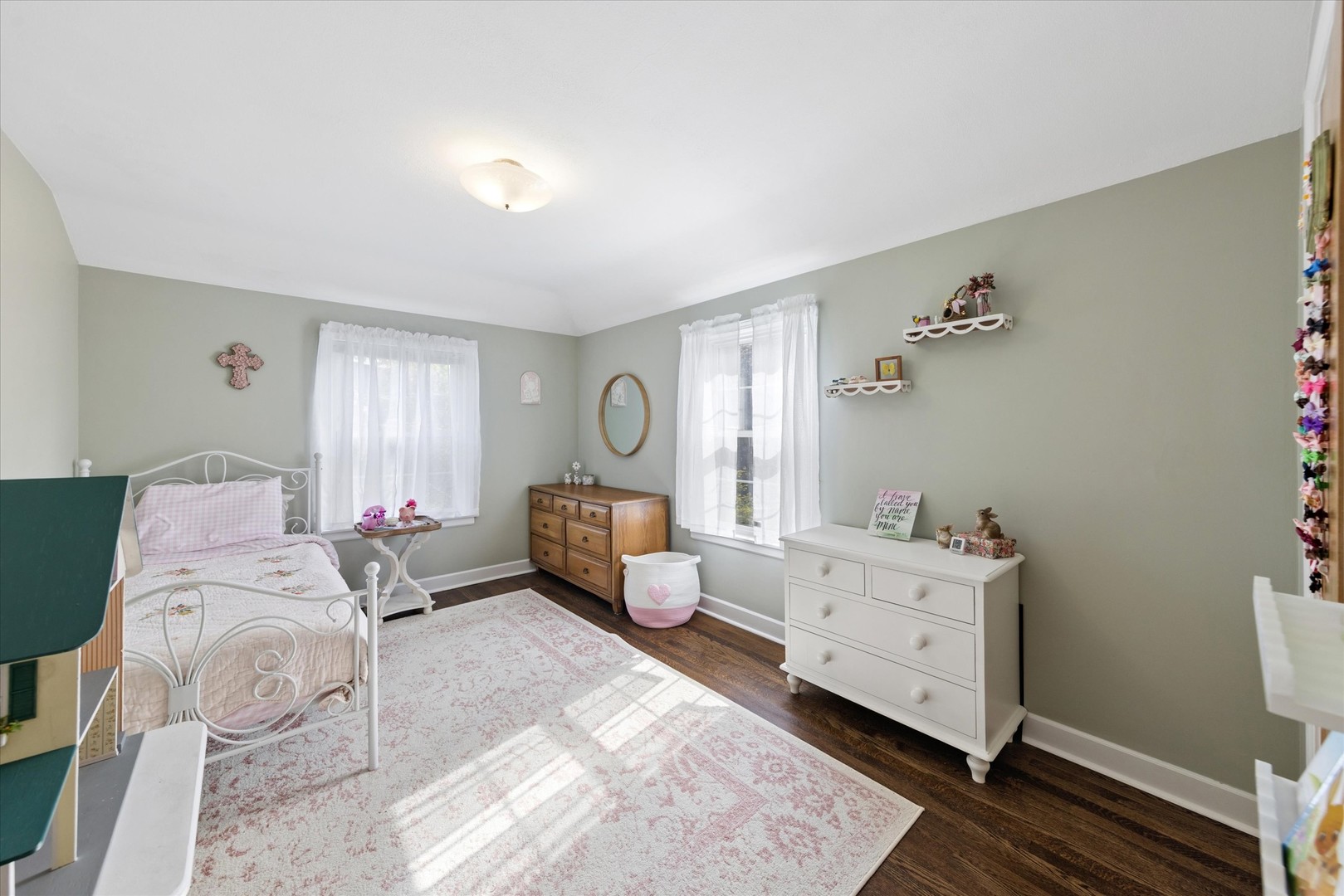 842 Forest Road
