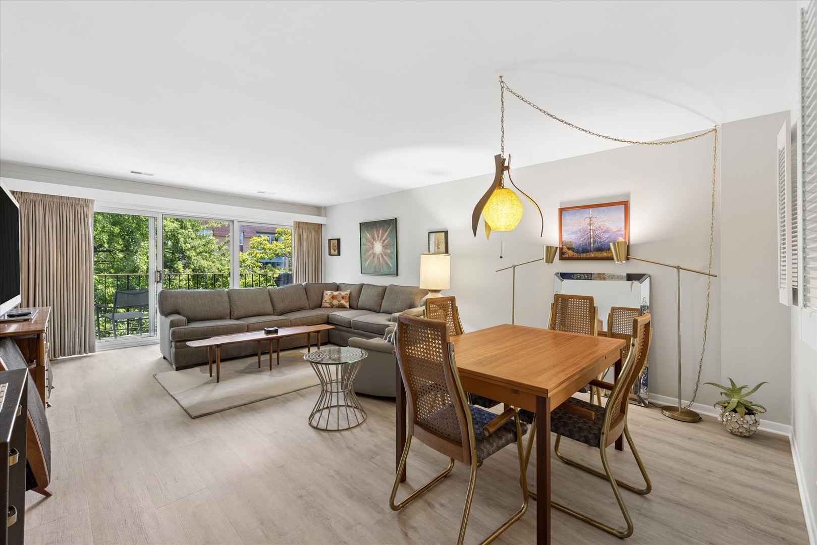 441 N Park Boulevard Unit: 4I
