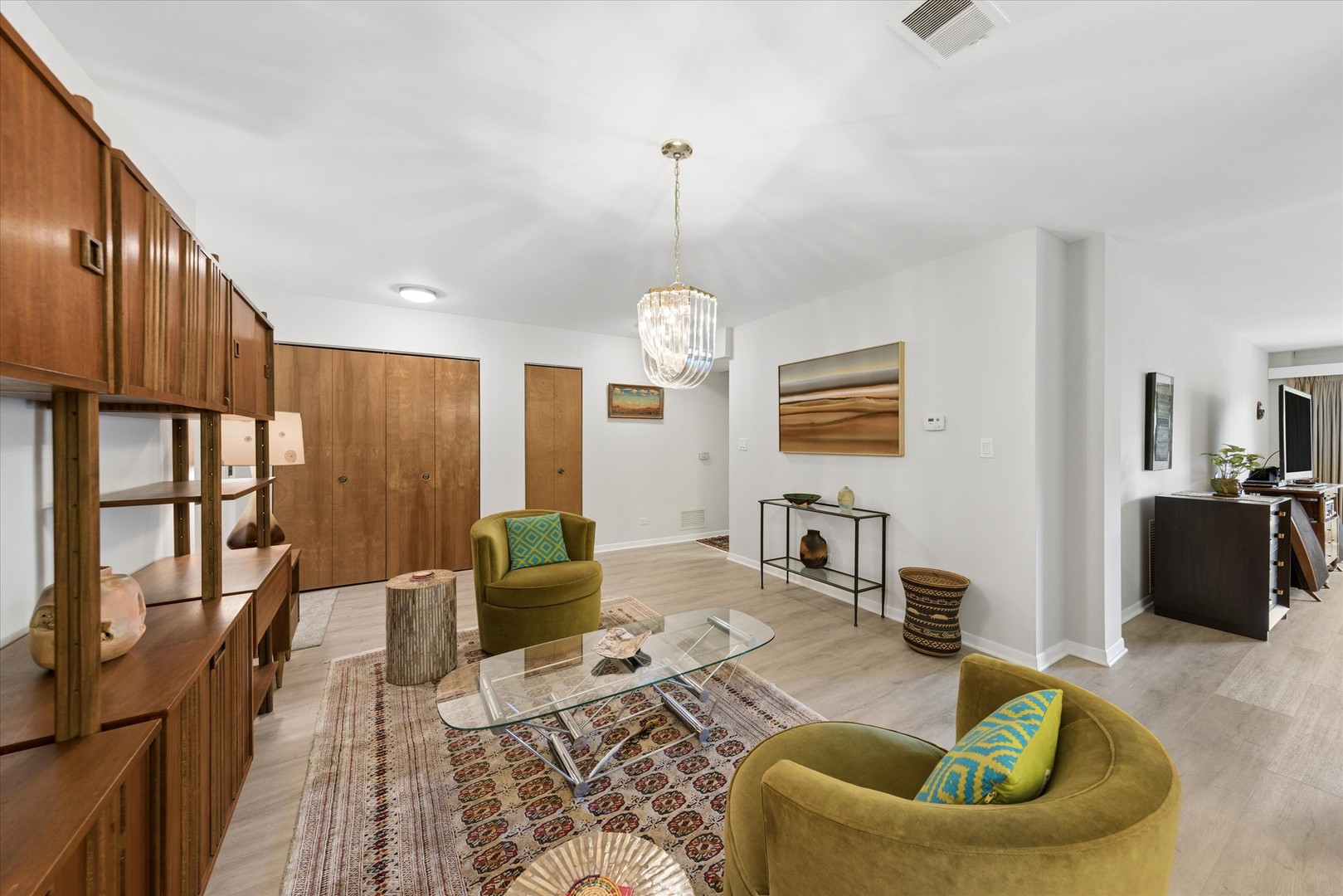 441 N Park Boulevard Unit: 4I