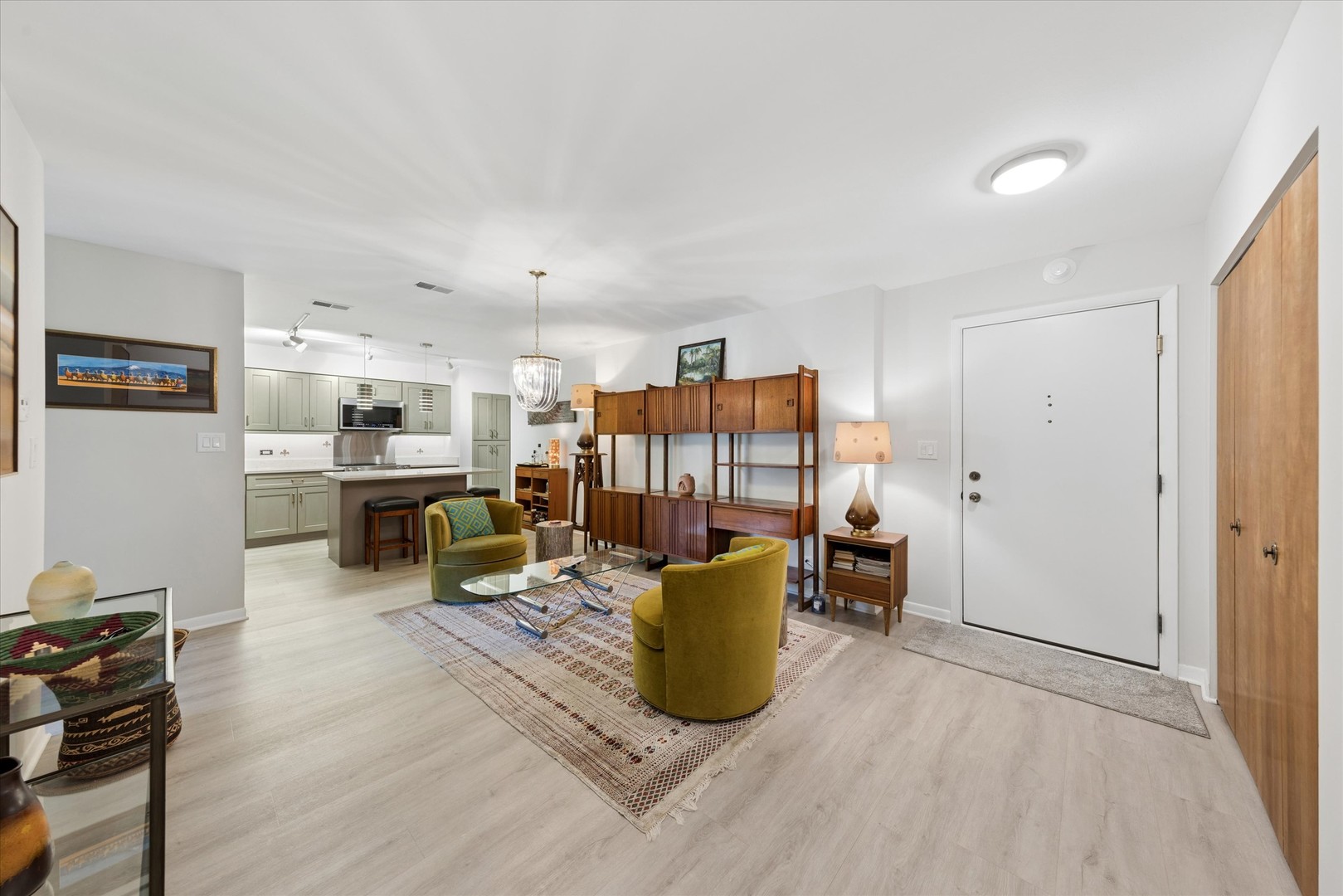 441 N Park Boulevard Unit: 4I