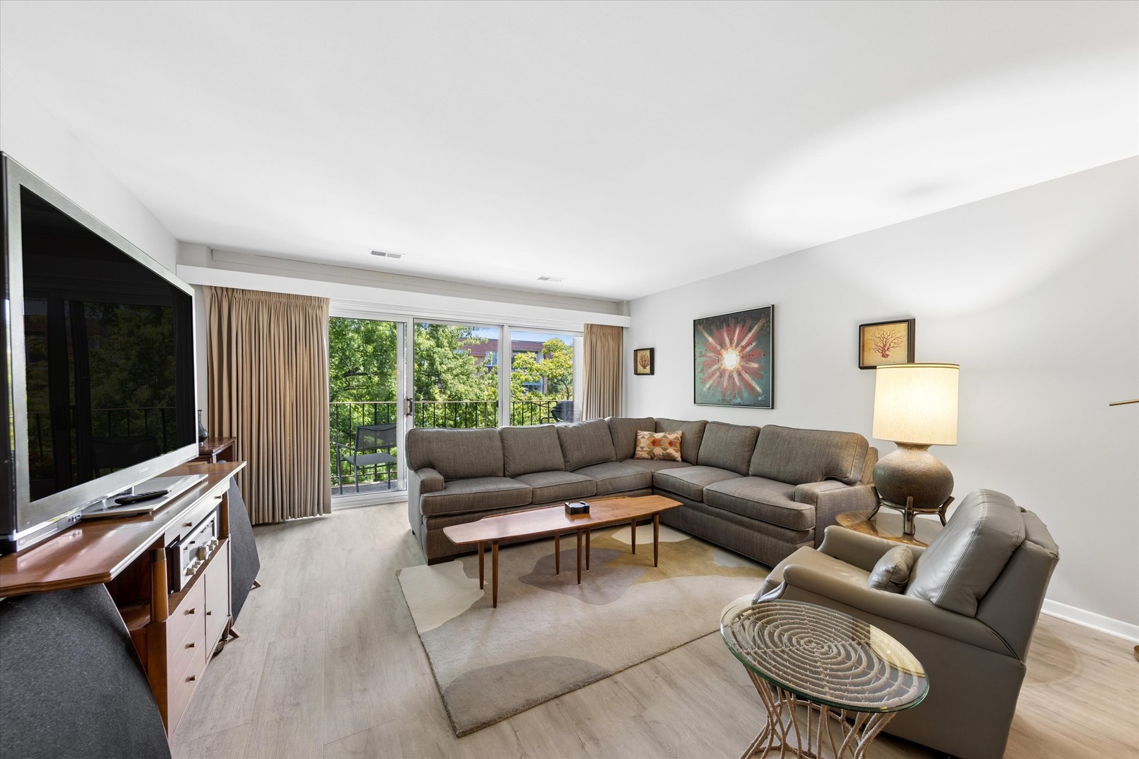 441 N Park Boulevard Unit: 4I