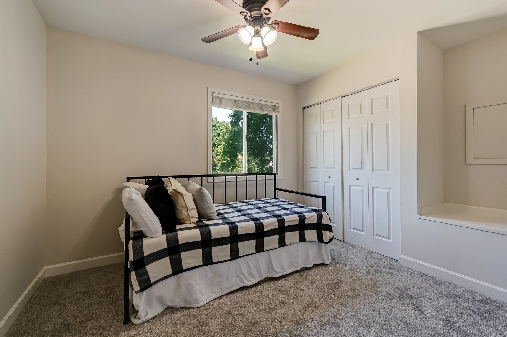 2401 Brunswick Circle