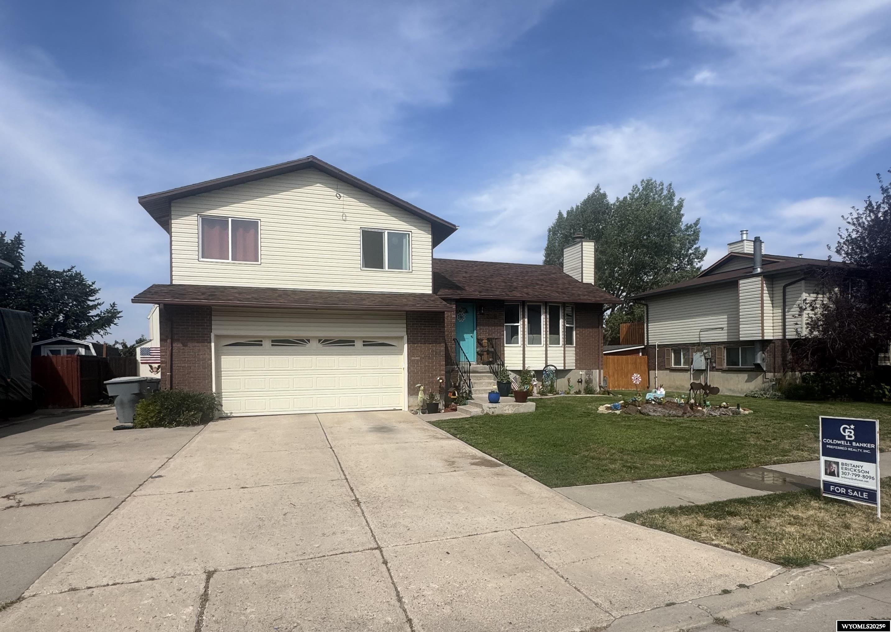 325 Hathaway Avenue