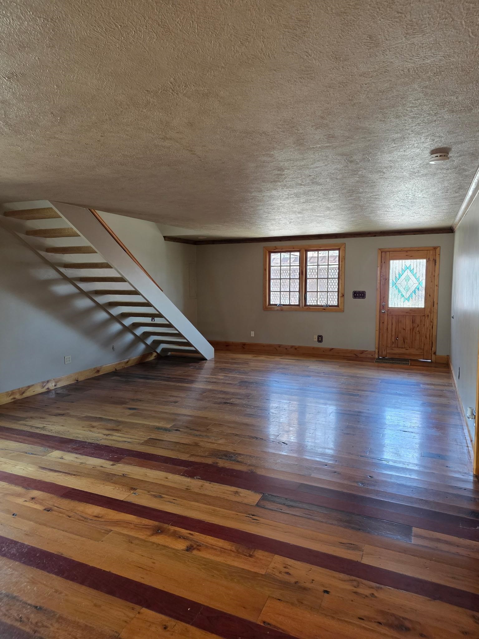 819 Walton Avenue