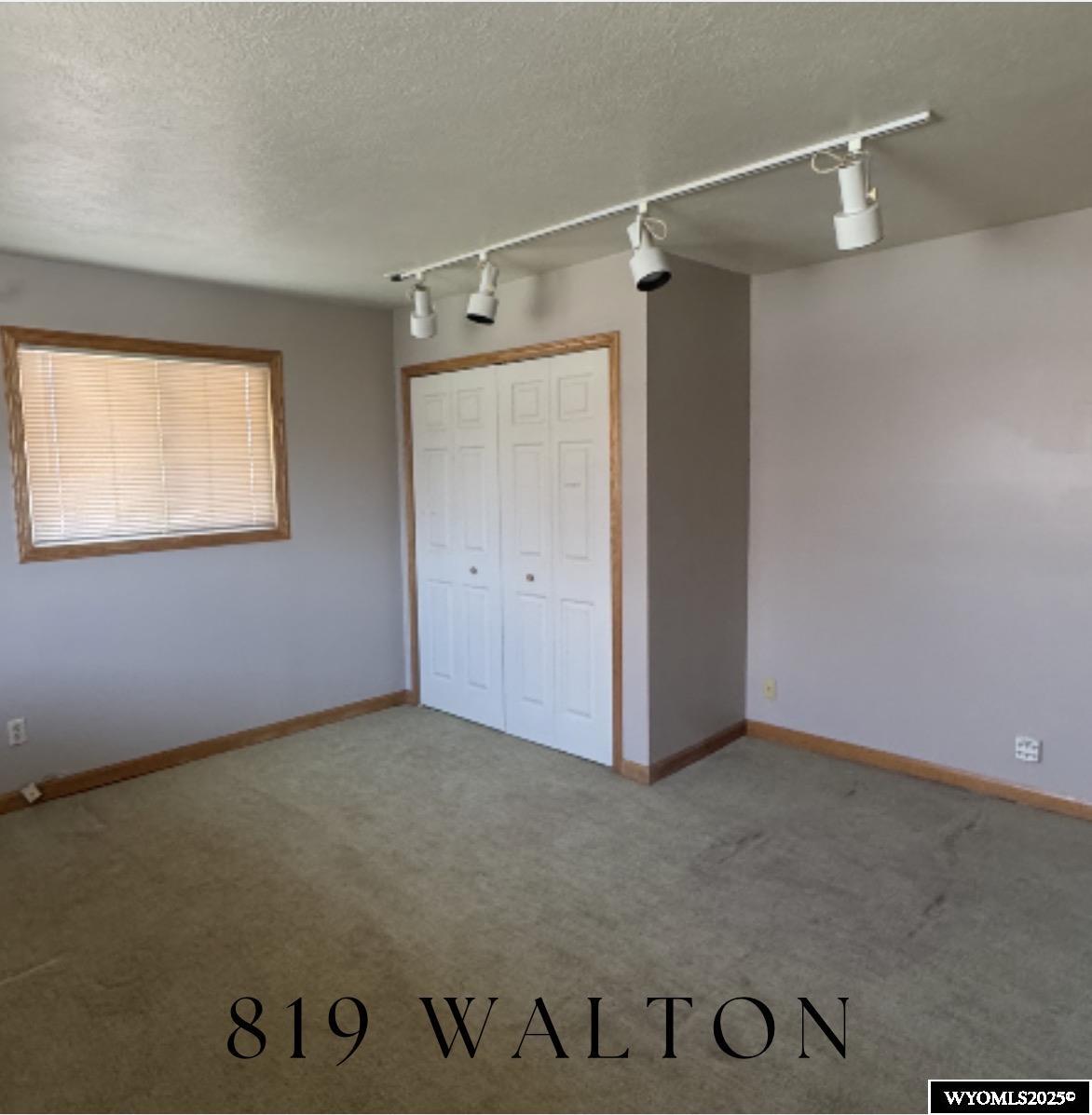 819 Walton Avenue