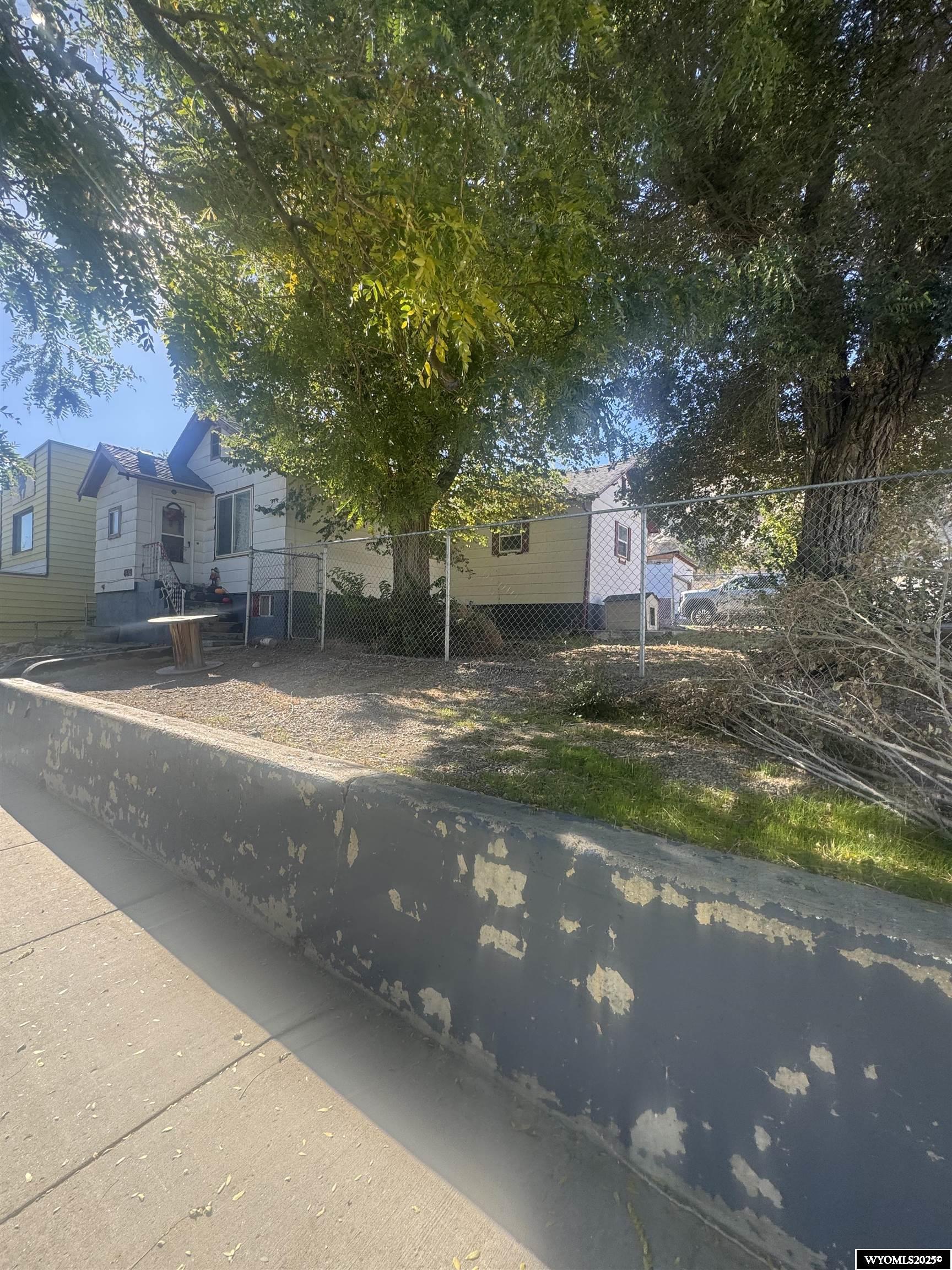 602 Dewar Drive