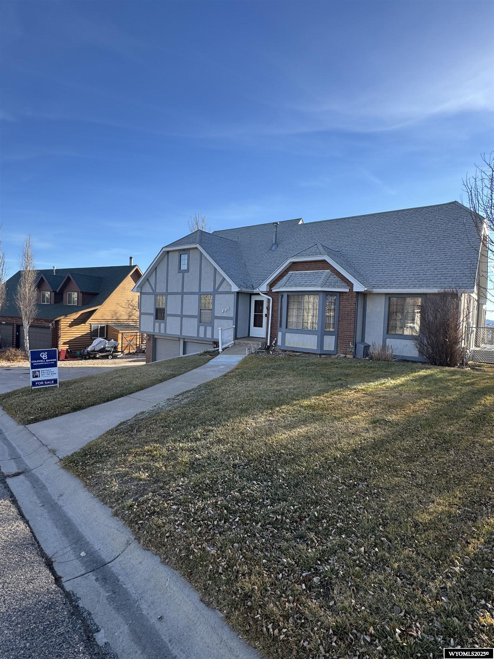 221 Rimrock Drive