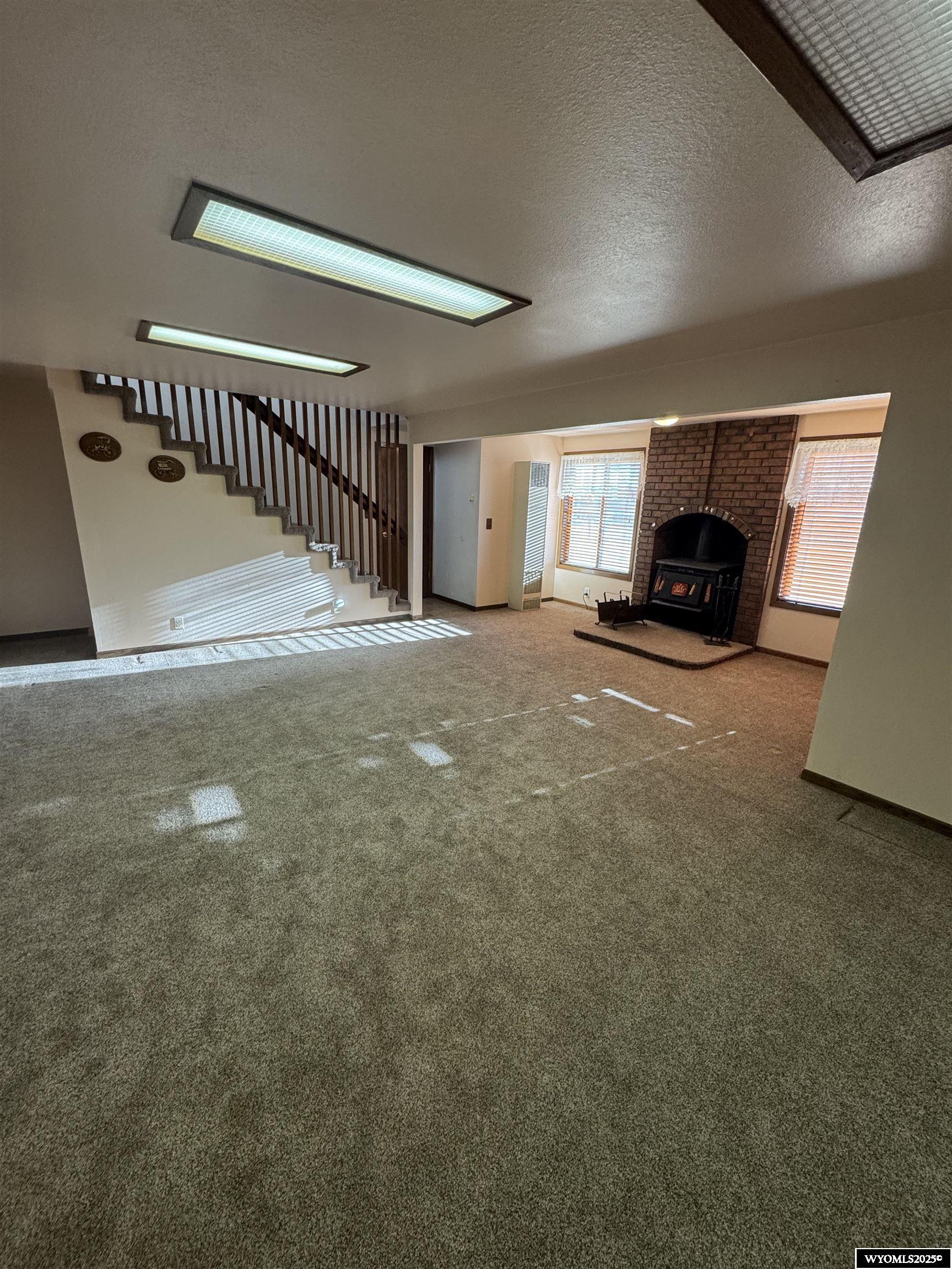 221 Rimrock Drive