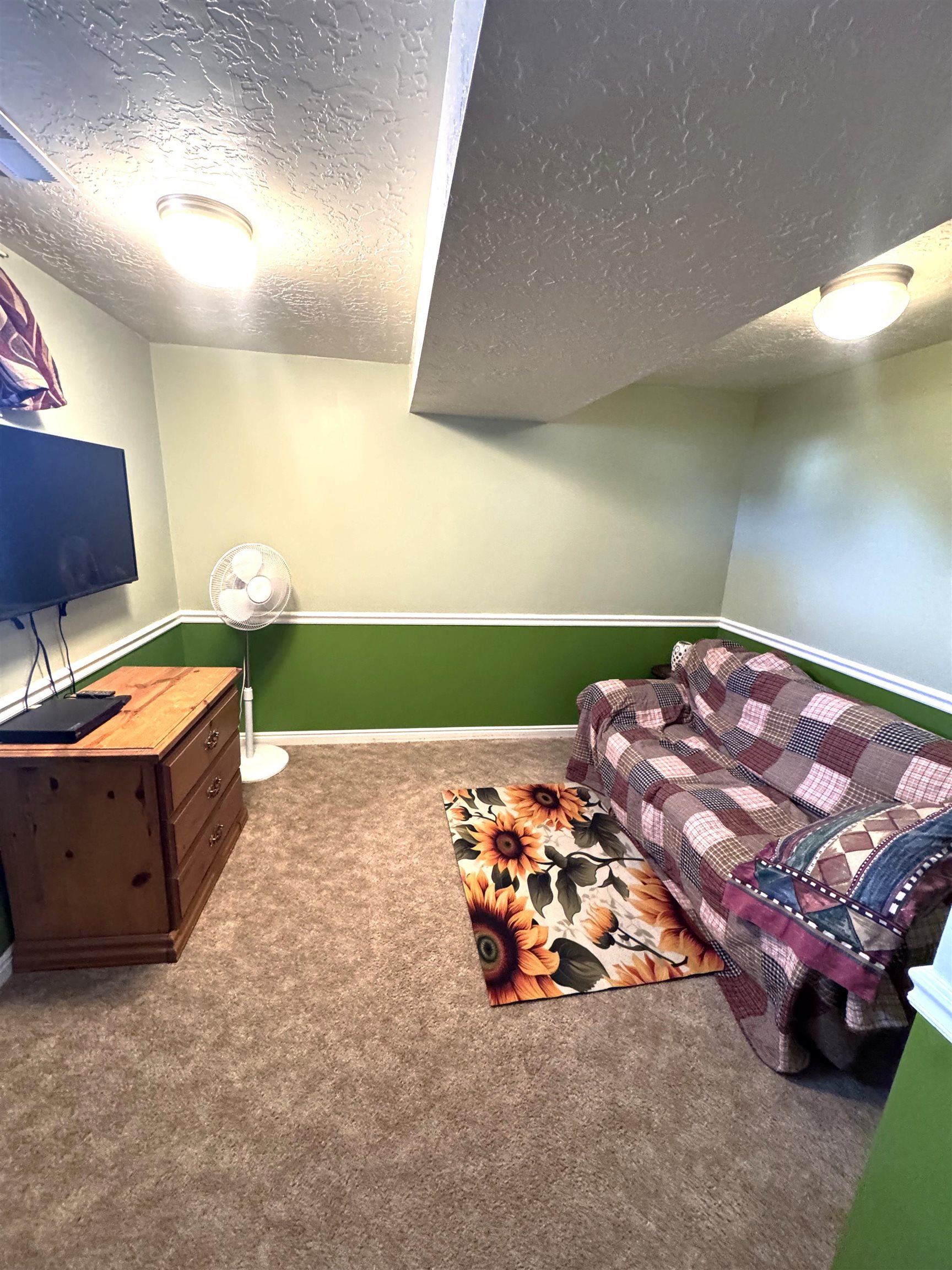 1616 W Center Street