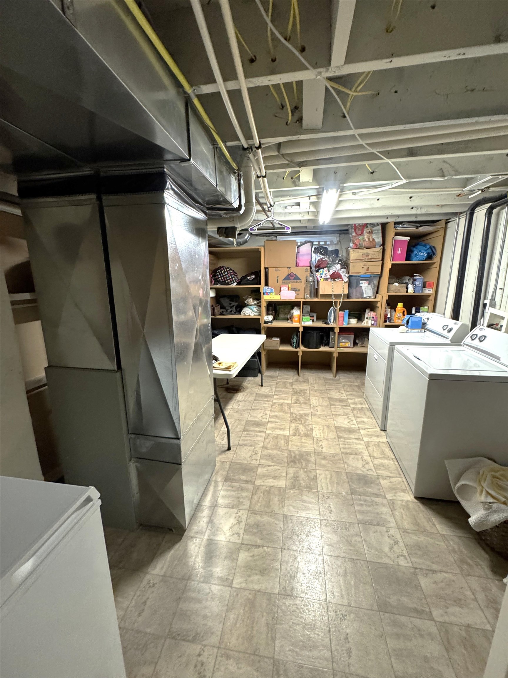 1616 W Center Street