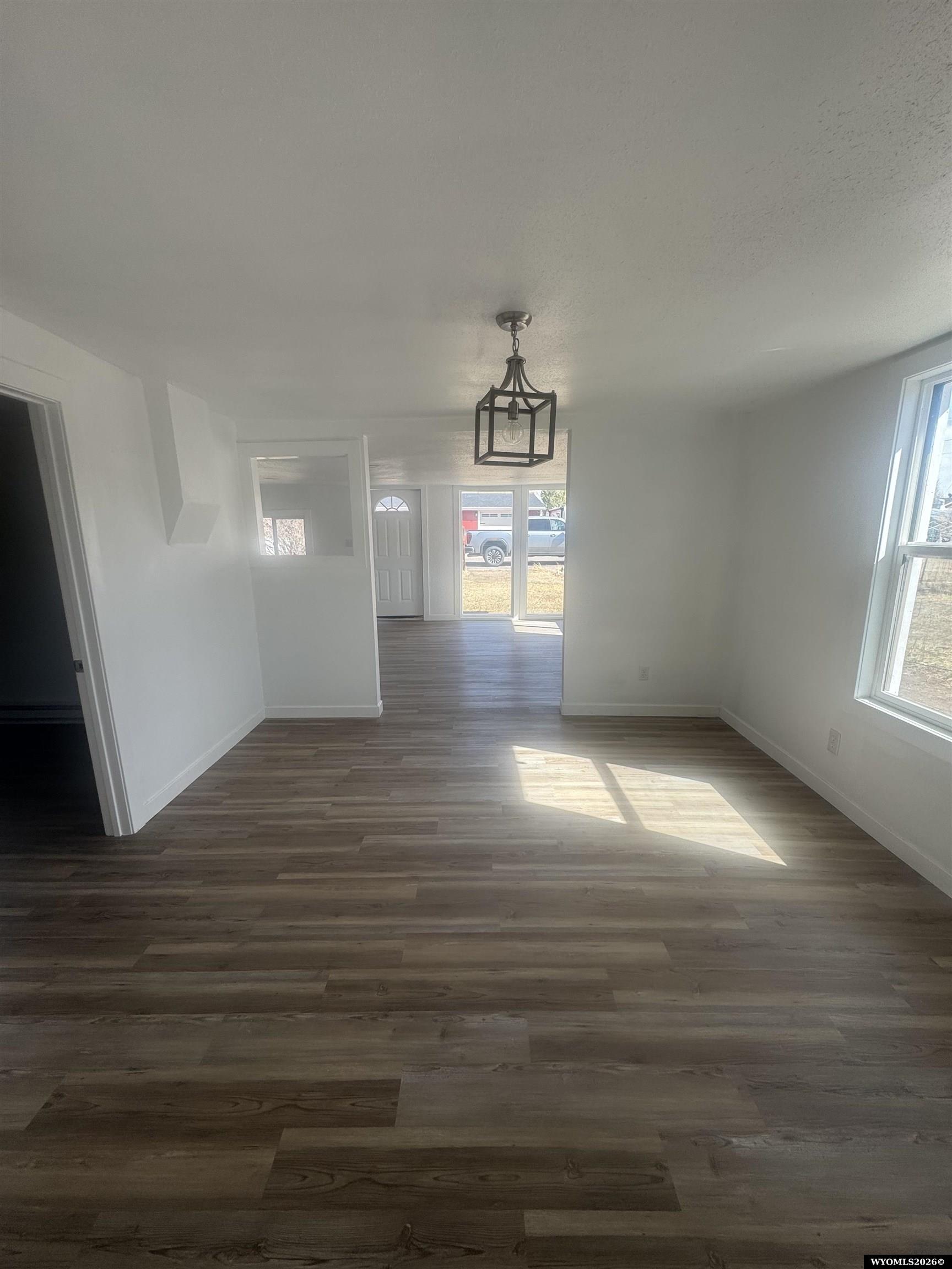 325 Ponderosa Place