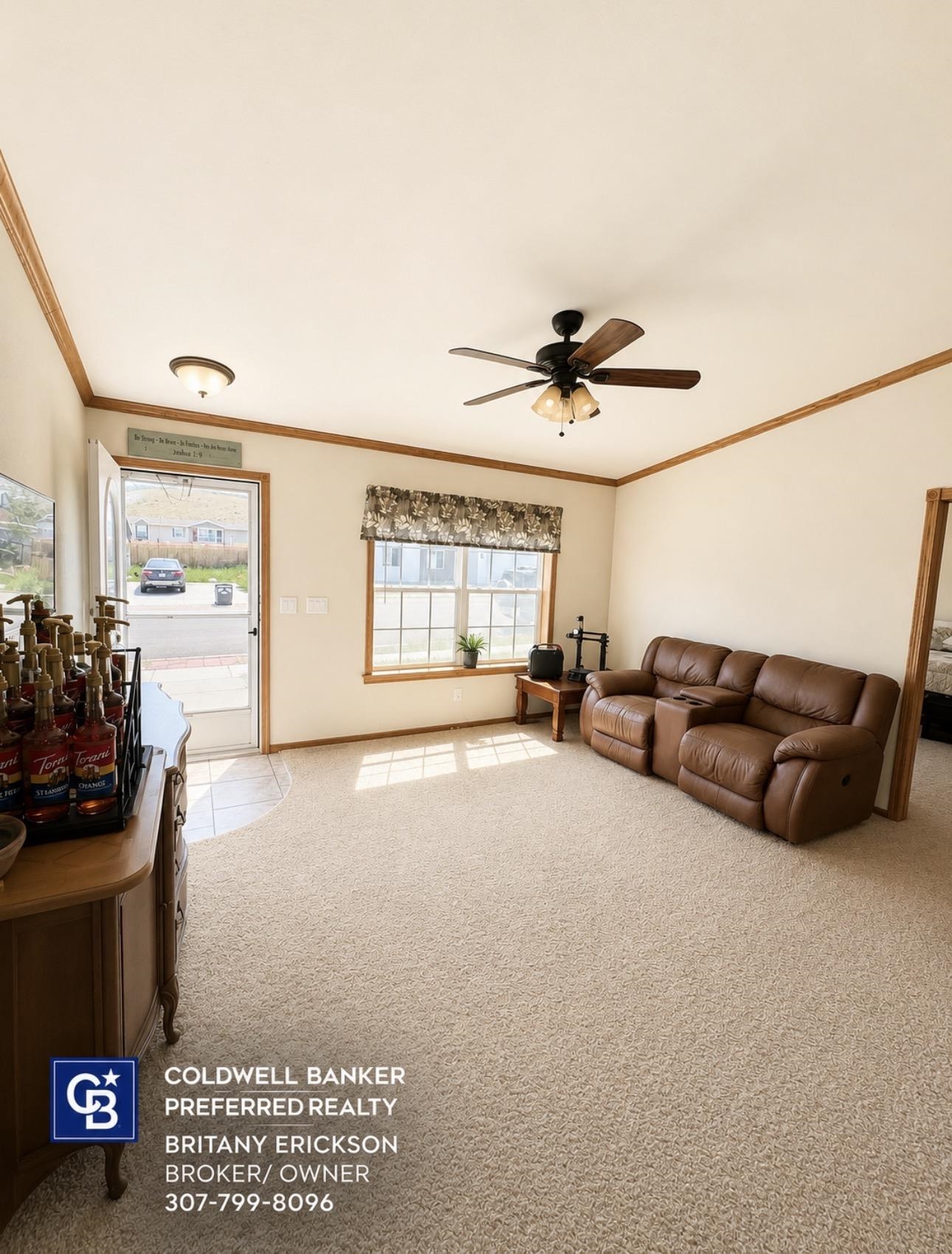 305 305 Green River