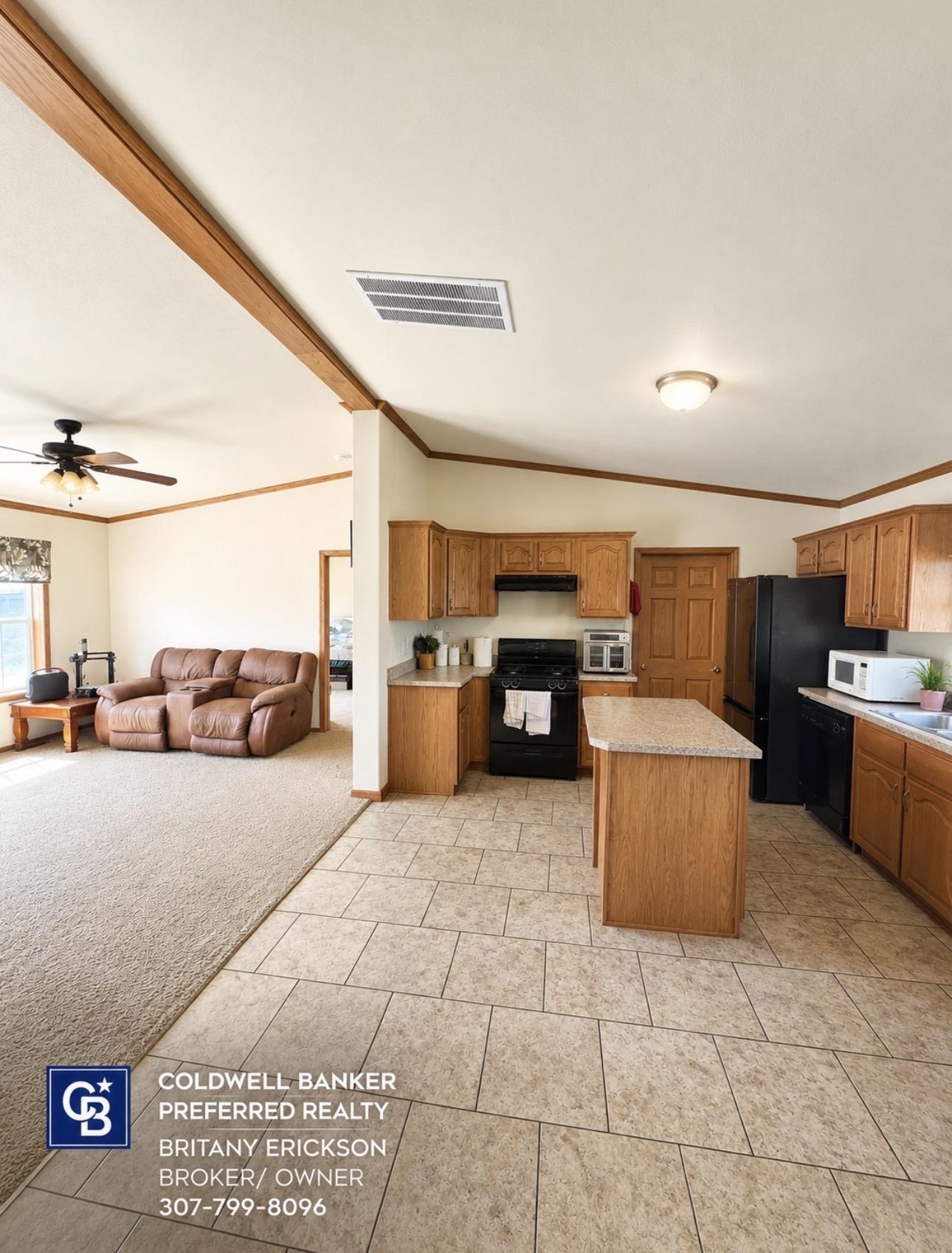 305 305 Green River