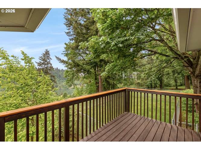 10585 BEUTEL RD