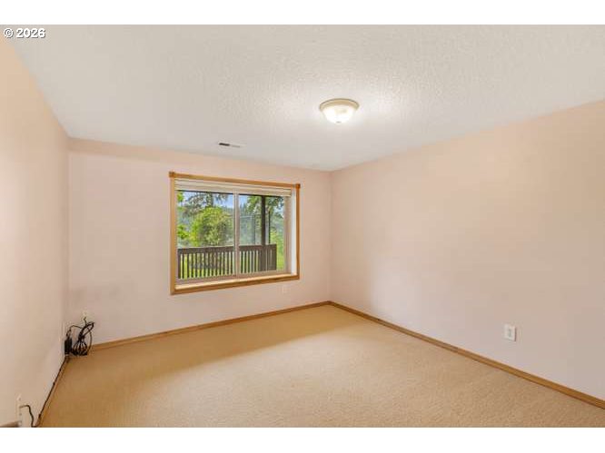 10585 BEUTEL RD