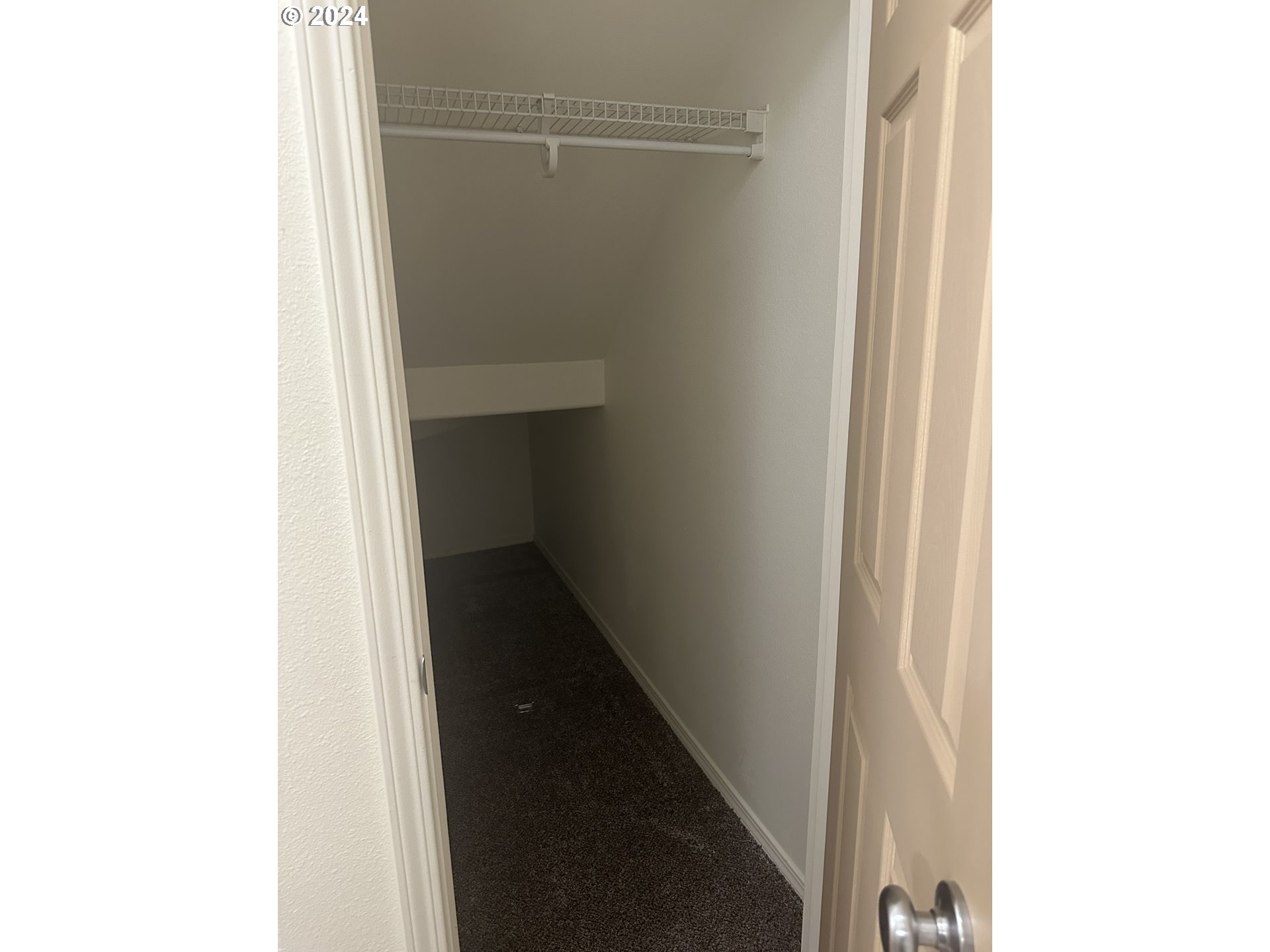 1825 NE 90TH CIR