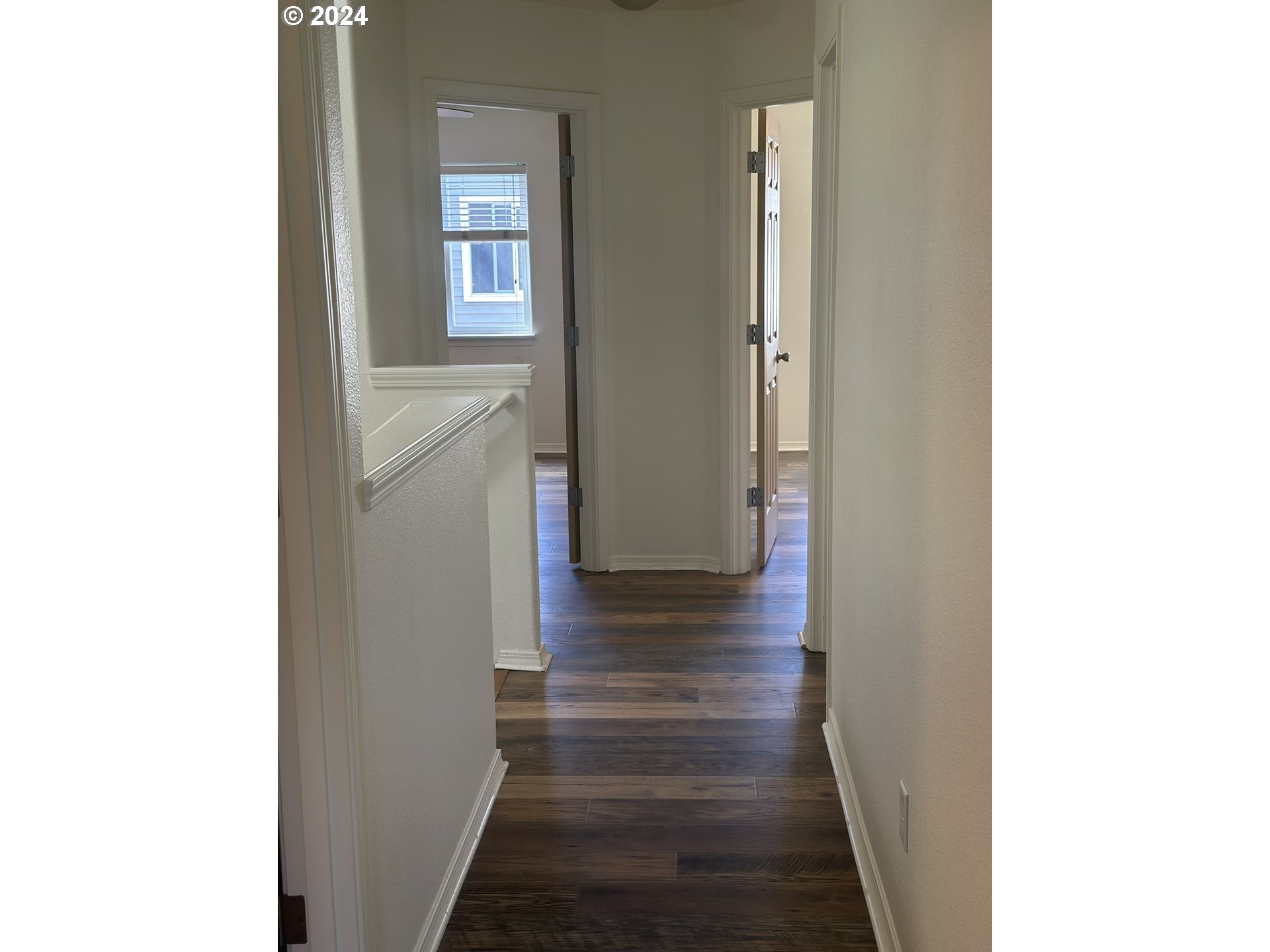 1825 NE 90TH CIR