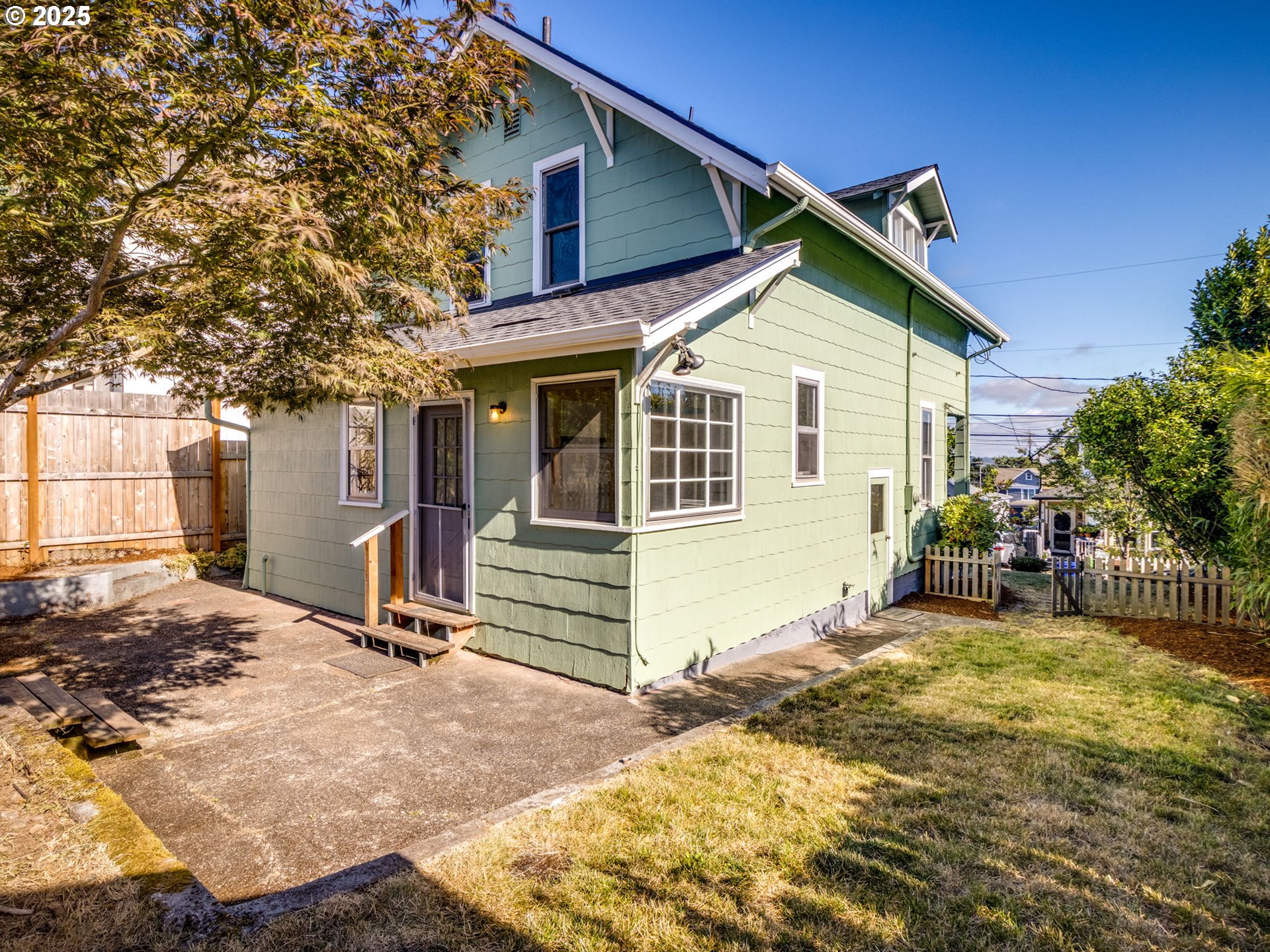 410 LOGUS ST