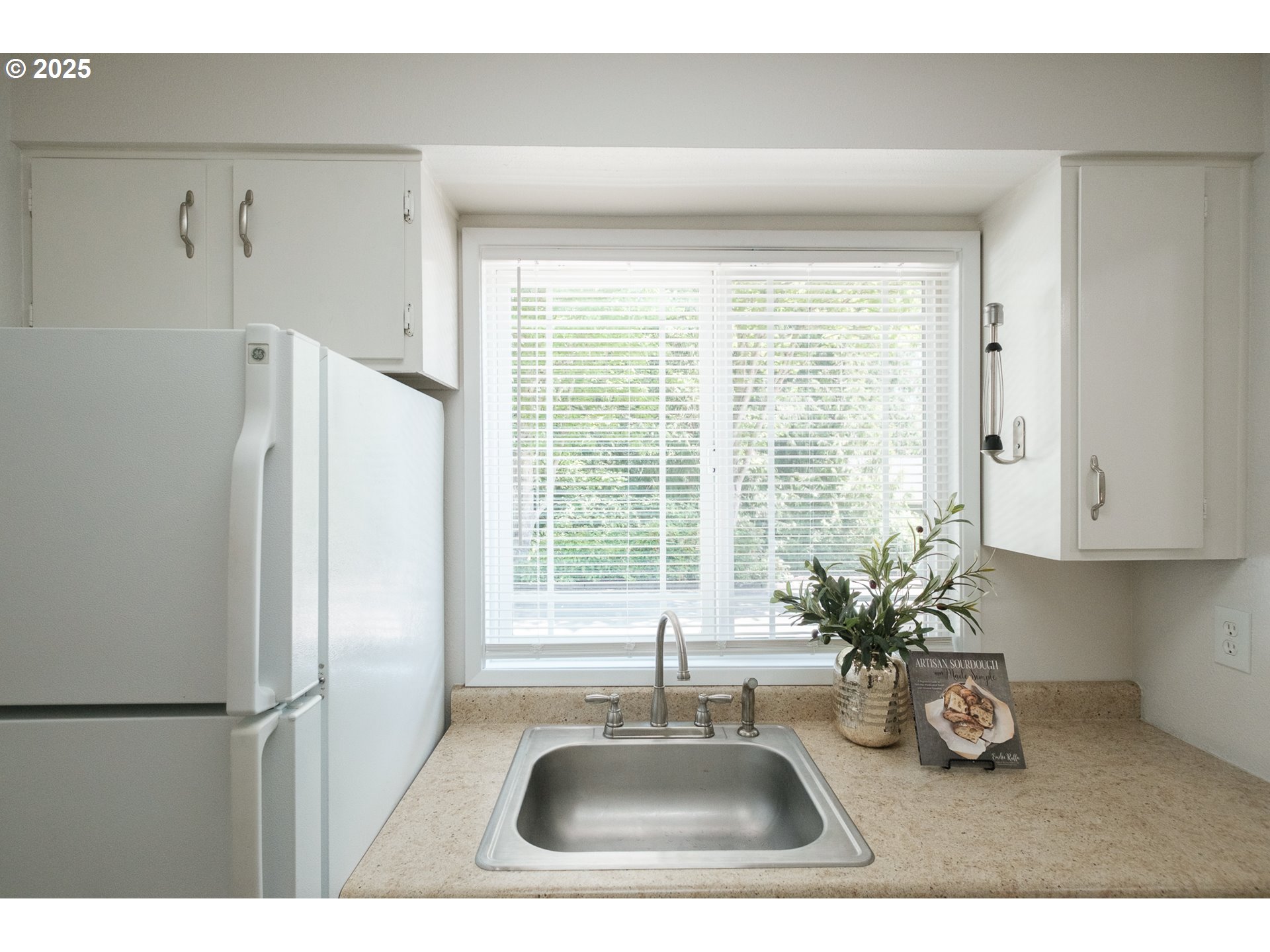 29650 SW COURTSIDE DR #21