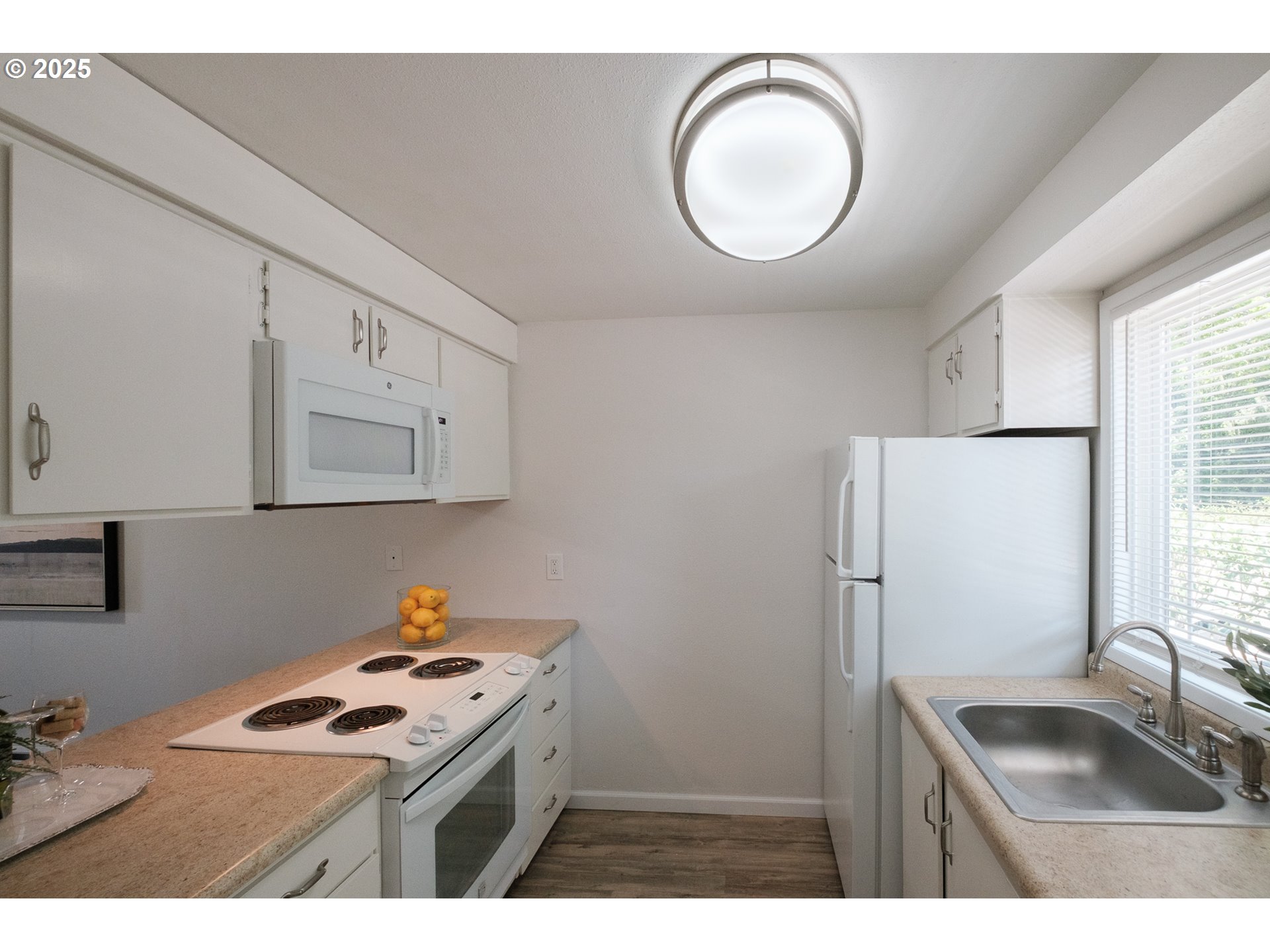 29650 SW COURTSIDE DR #21