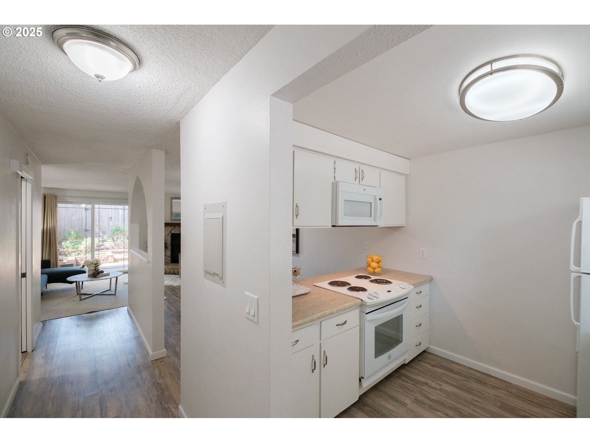 29650 SW COURTSIDE DR #21