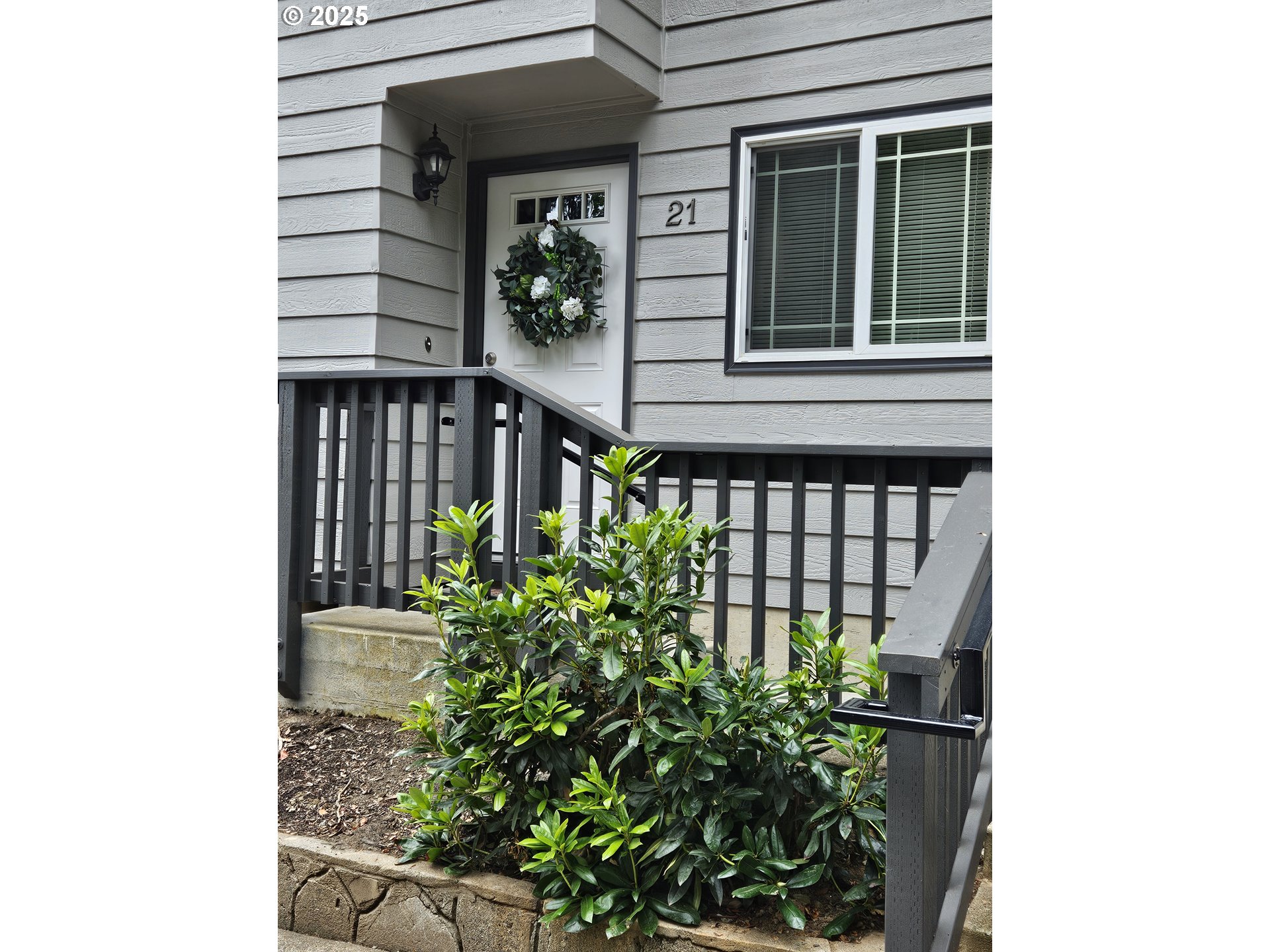 29650 SW COURTSIDE DR #21