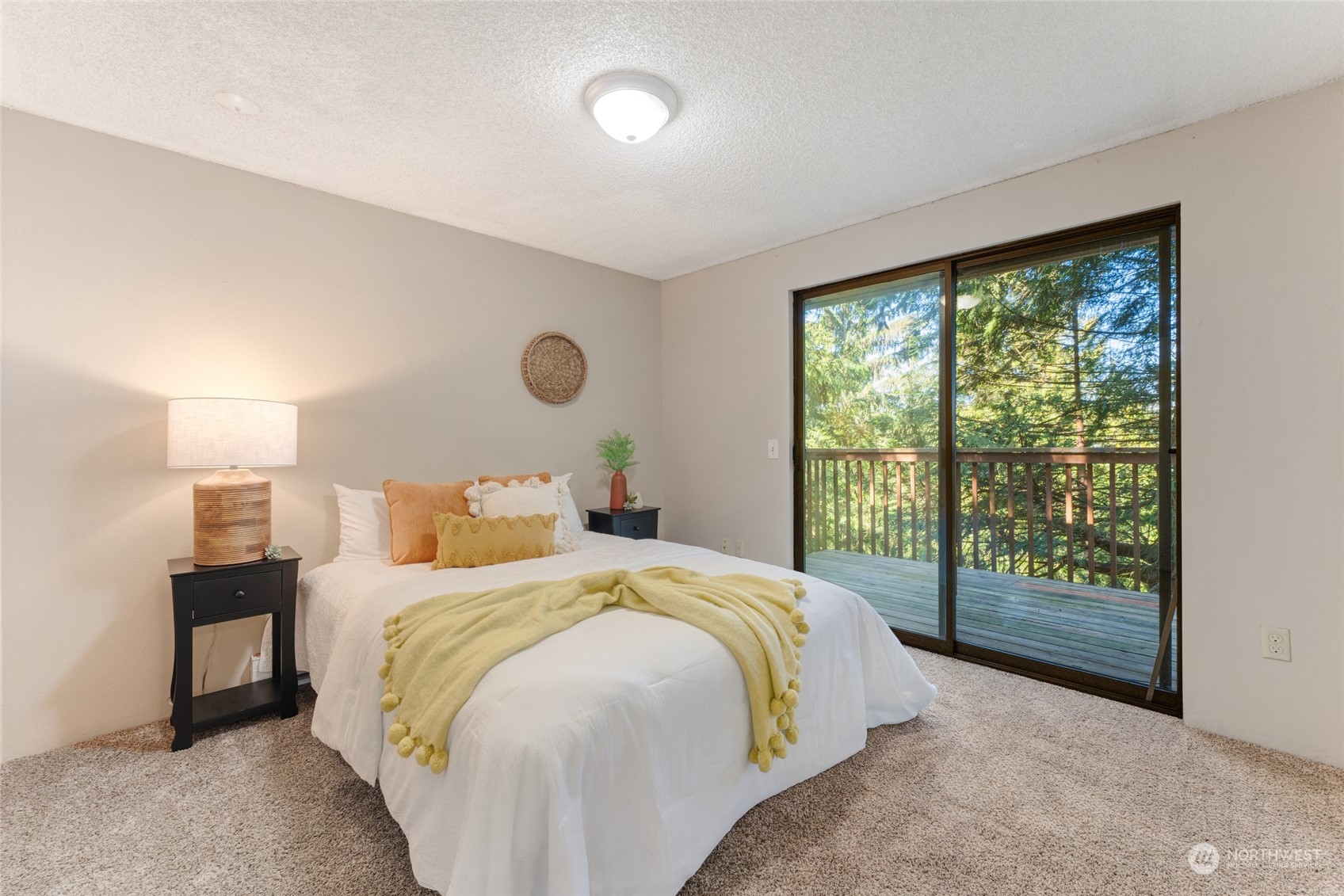 82 Grand View Lane