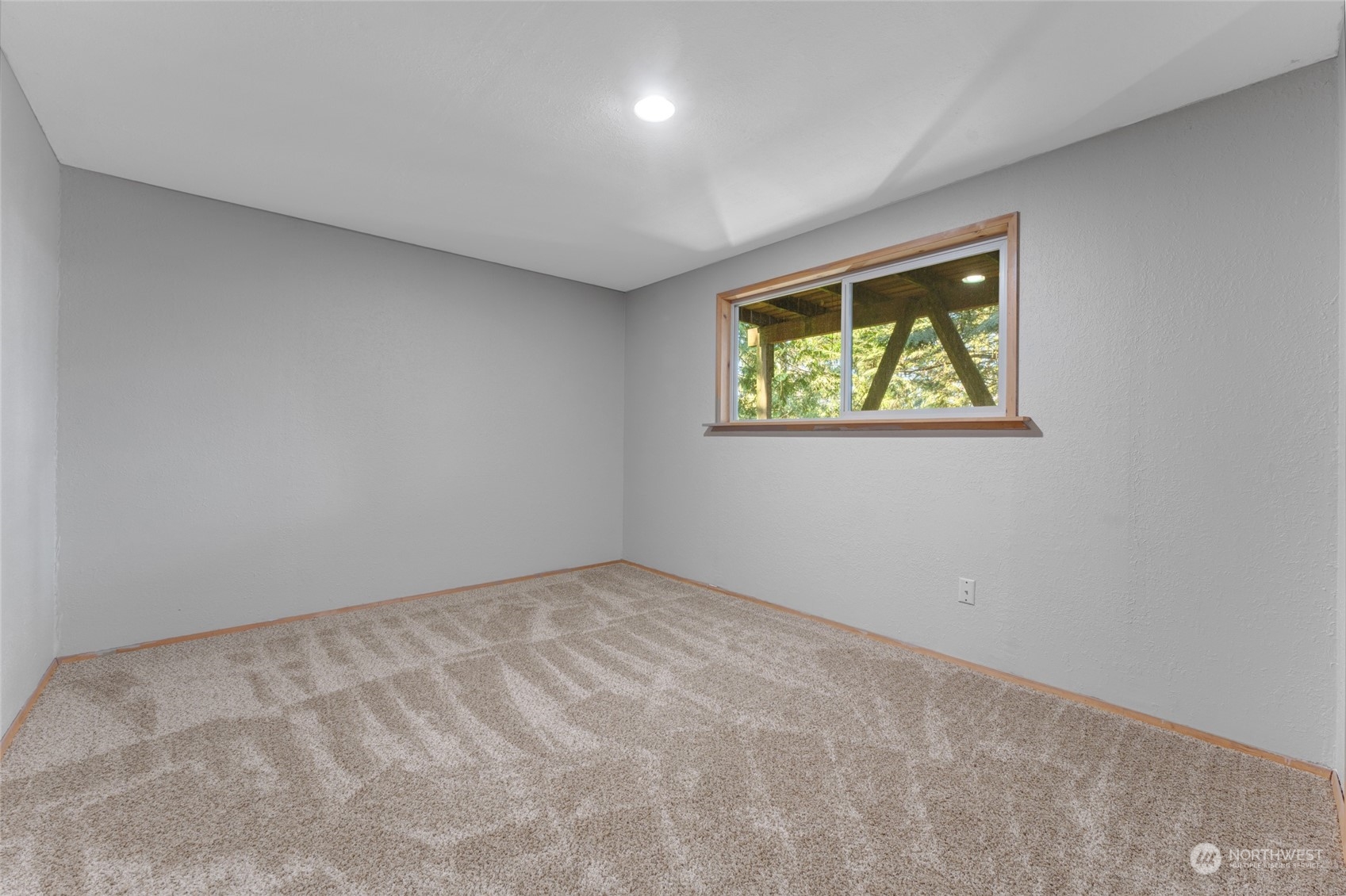 82 Grand View Lane