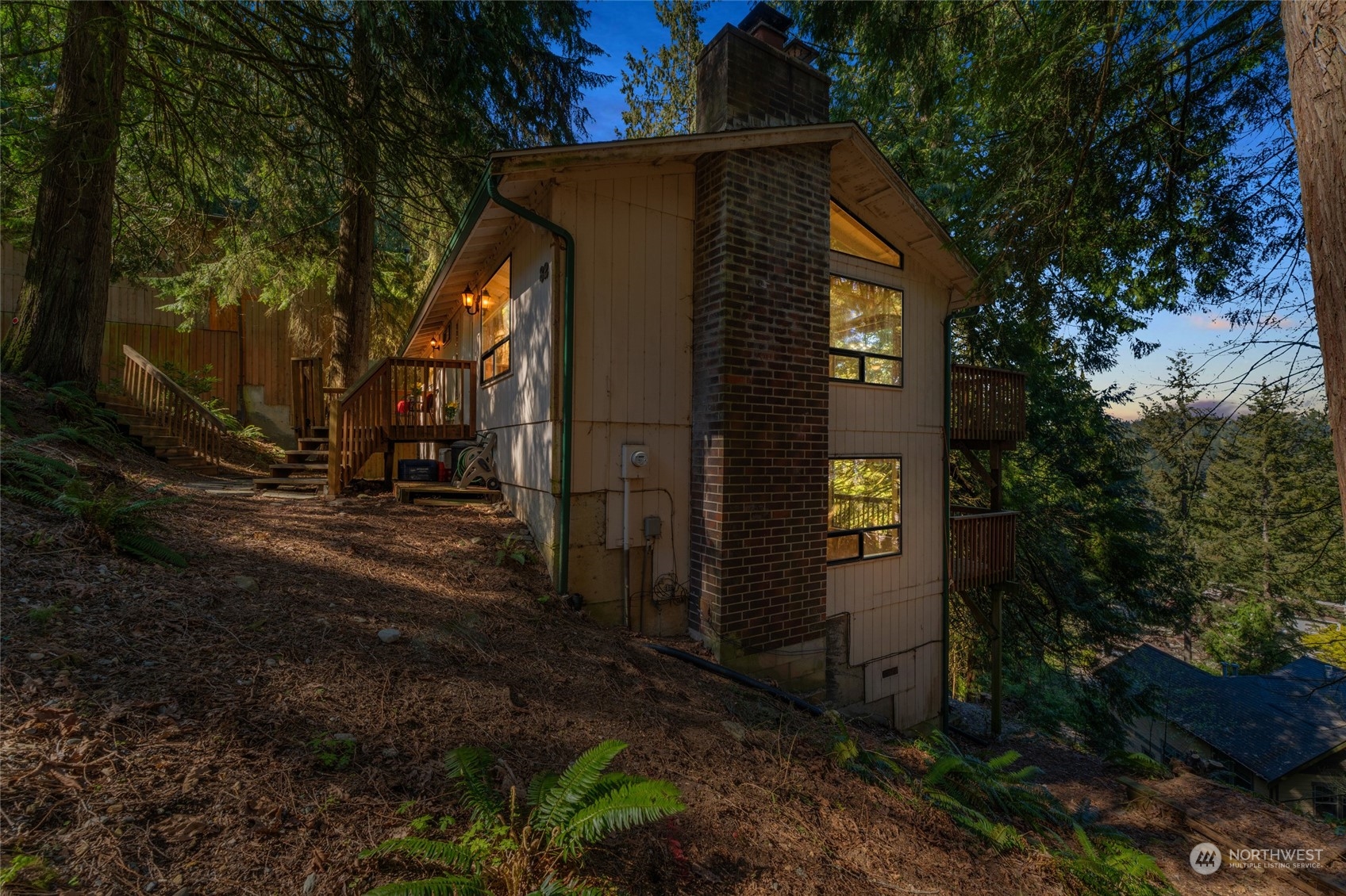 82 Grand View Lane