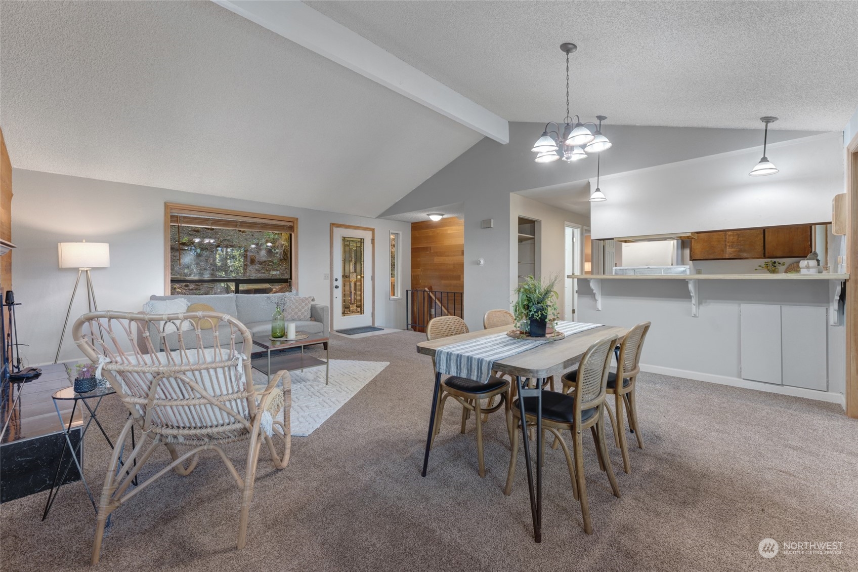 82 Grand View Lane
